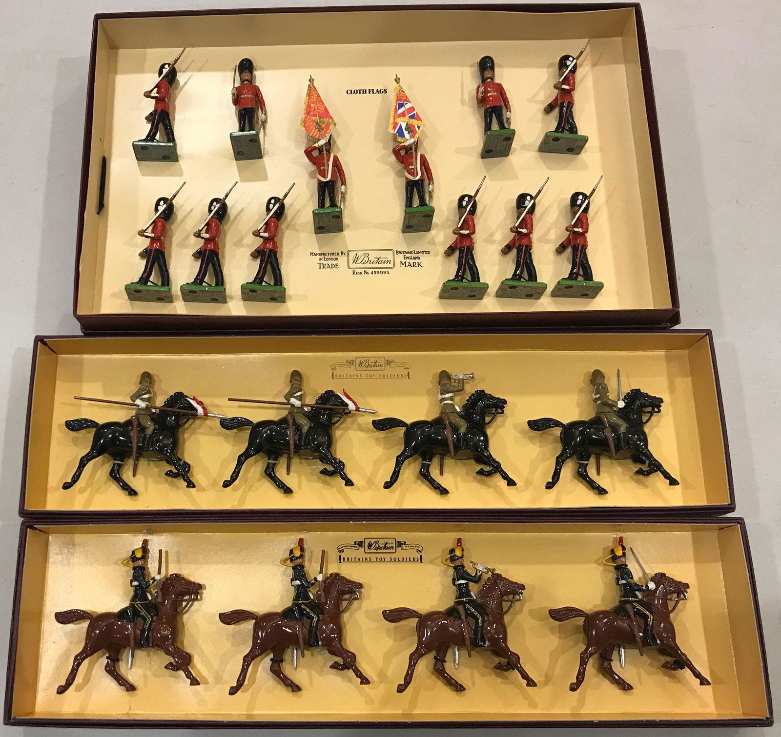LOT 3 SETS BRITAINS SOLDIERS - 4 21ST LANCERS #8807, 4 (1 of 1)