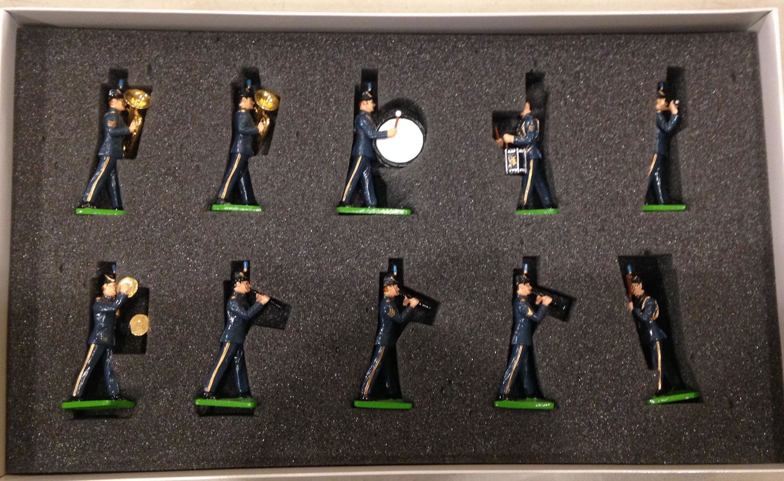 LOT BRITAINS SOLDIERS - 20 "ROYAL AIR FORCE BAND" (1 of 1)