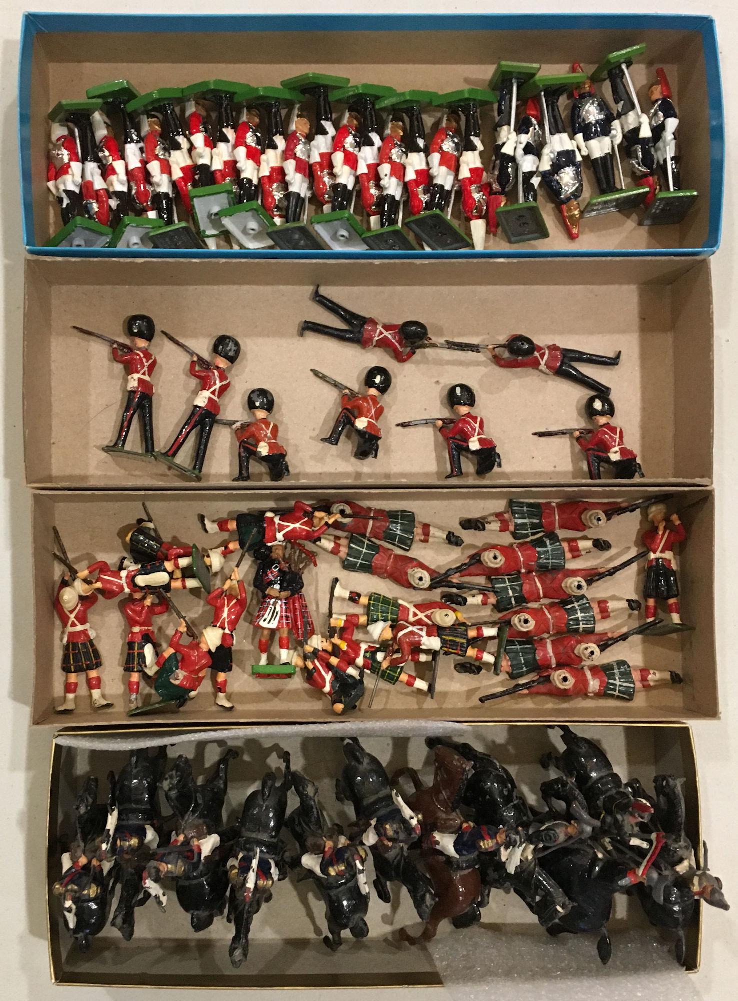 LOT 4 BOXES BRITAINS SOLDIERS - 19 LIFE GUARDS, 5 BLUES (1 of 1)