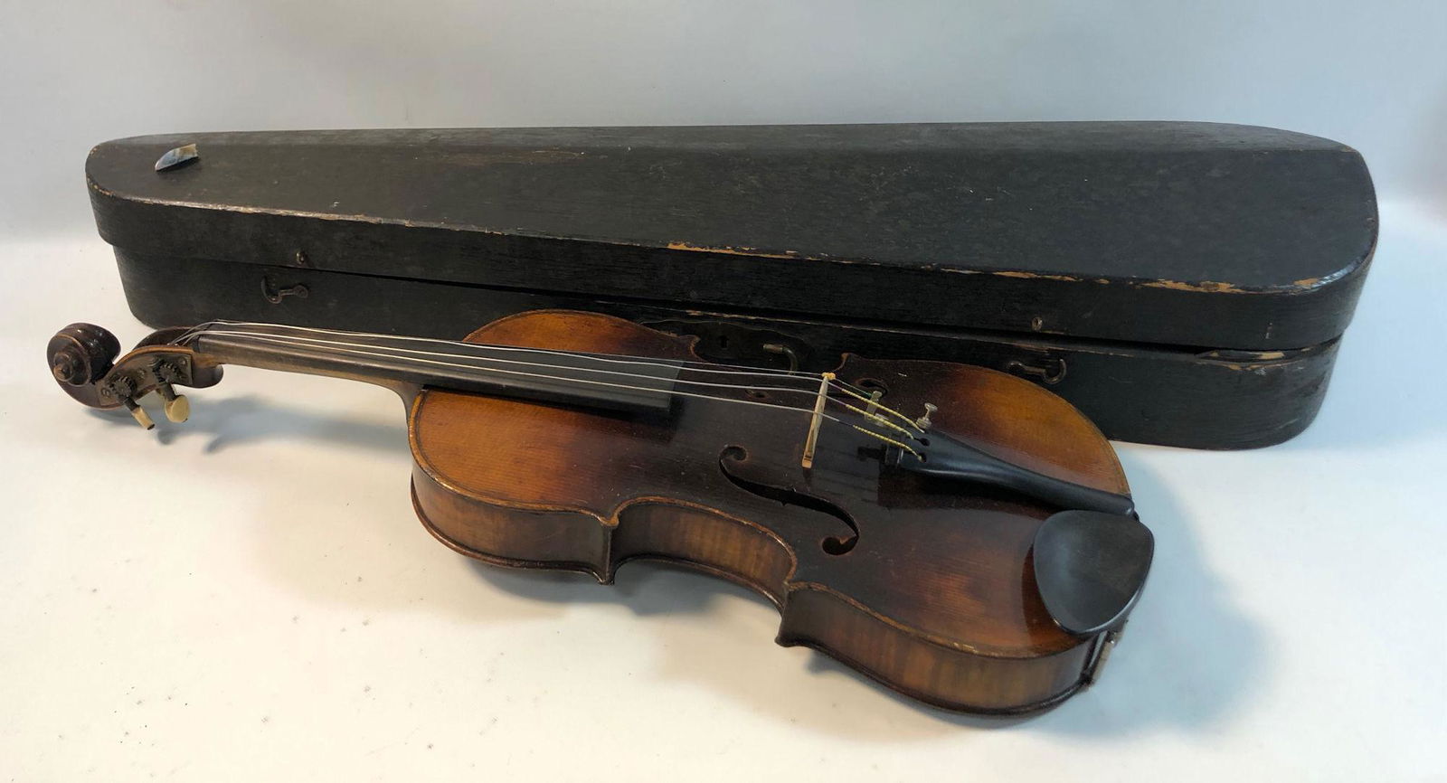 LAUERNTIUS STORIONI VIOLIN WITH BOW, IN WOODEN CASE (1 of 7)