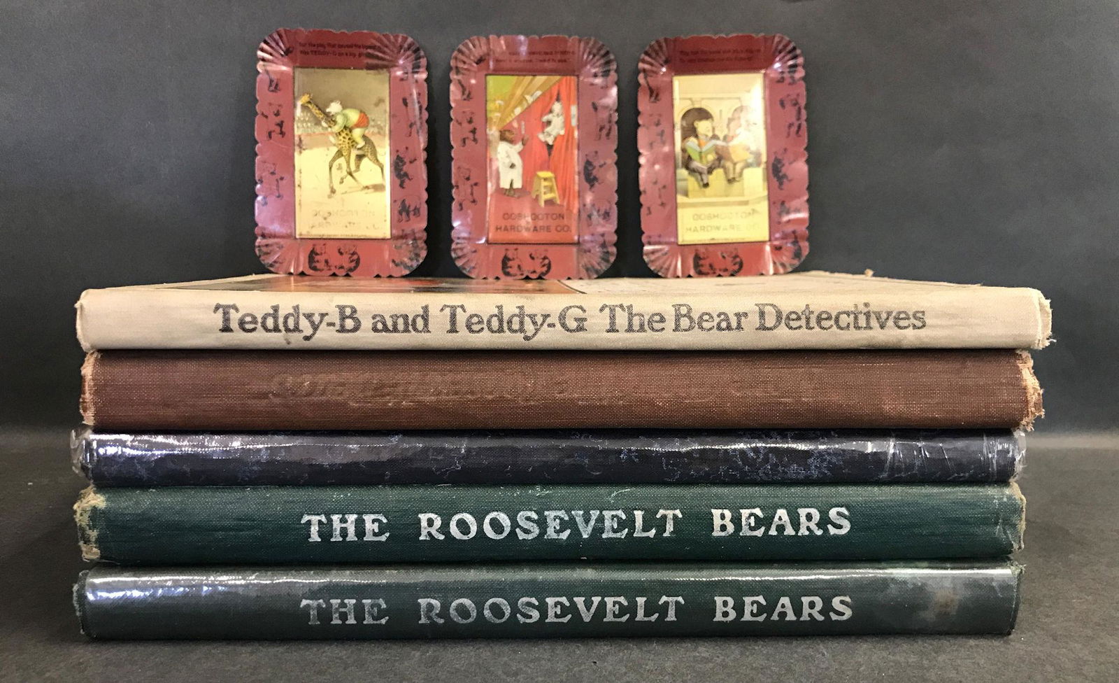 (5) VINTAGE THE ROOSEVELT BEARS BOOKS AND THREE TIN TIP (1 of 1)