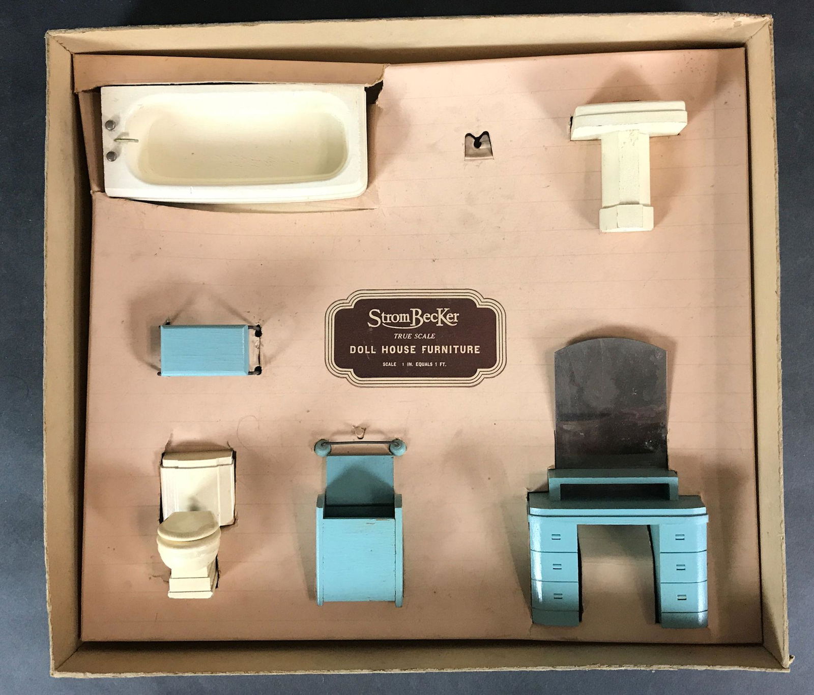 STROMBECKER WOOD DOLLHOUSE BATHROOM FURNITURE IN (1 of 2)