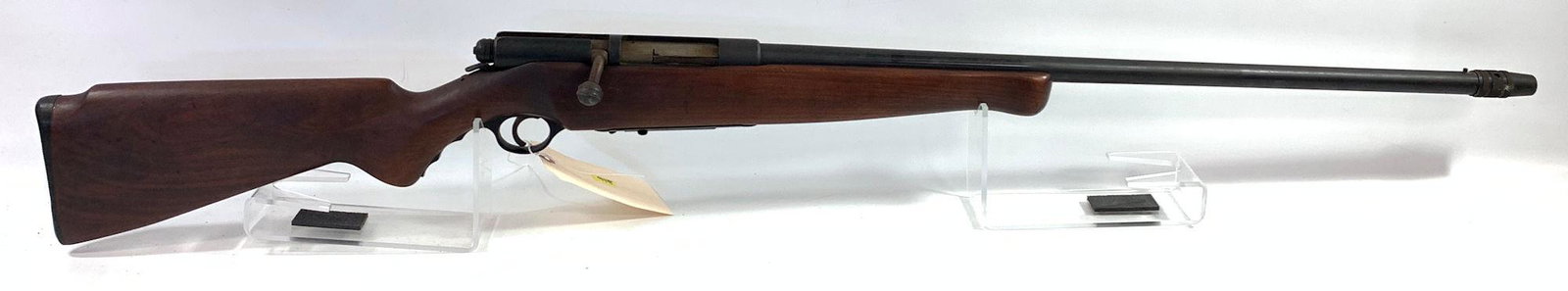 MOSSBERG & SONS MODEL 185D .20 GAUGE BOLT SHOTGUN SN:: MOSSBERG & SONS MODEL 185D .20 GAUGE BOLT SHOTGUN SN: NONE