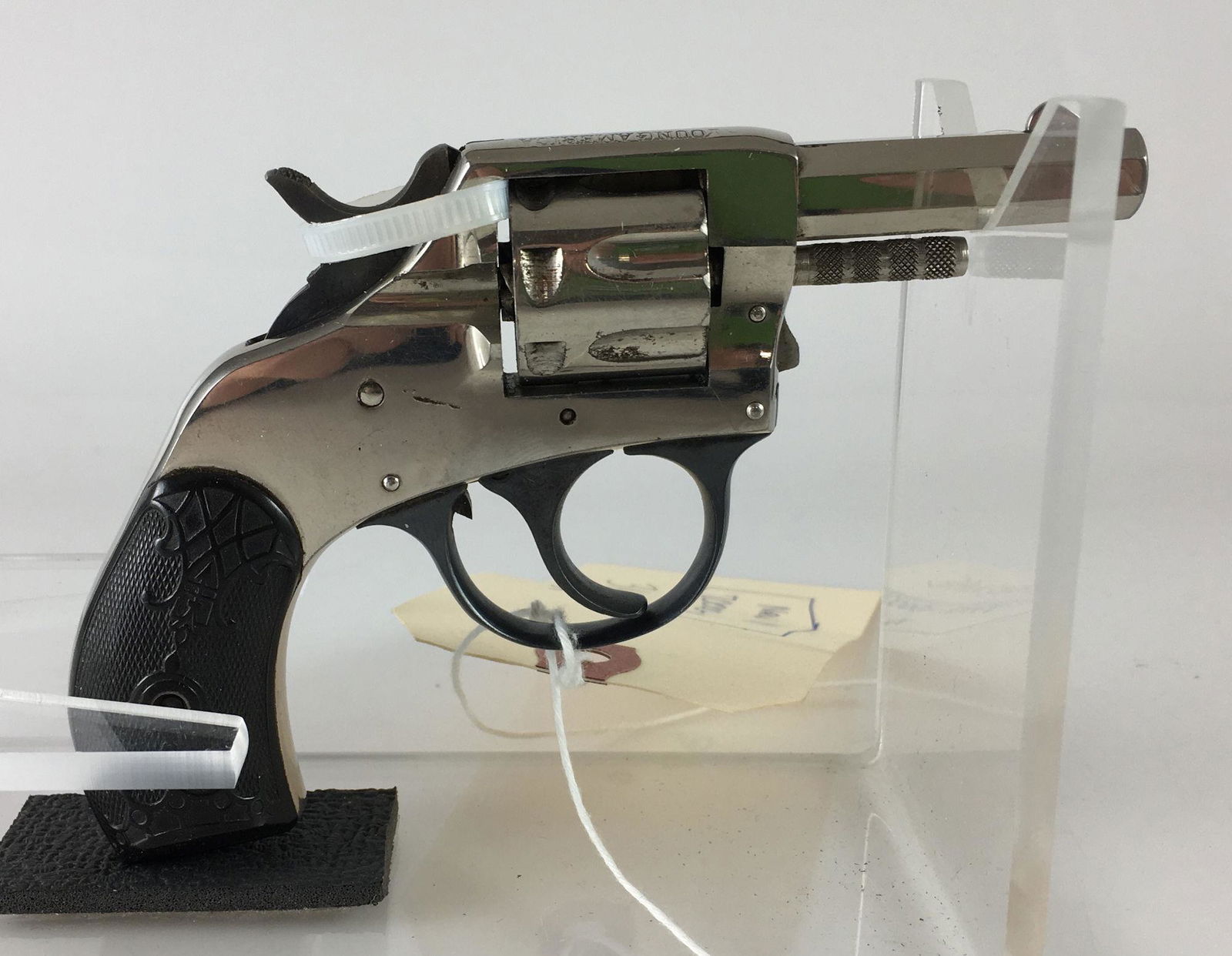 H & R MODEL YOUNG AMERICA DOUBLE ACTION .22 CALIBER: H & R MODEL YOUNG AMERICA DOUBLE ACTION .22 CALIBER REVOLVER SN: 315649