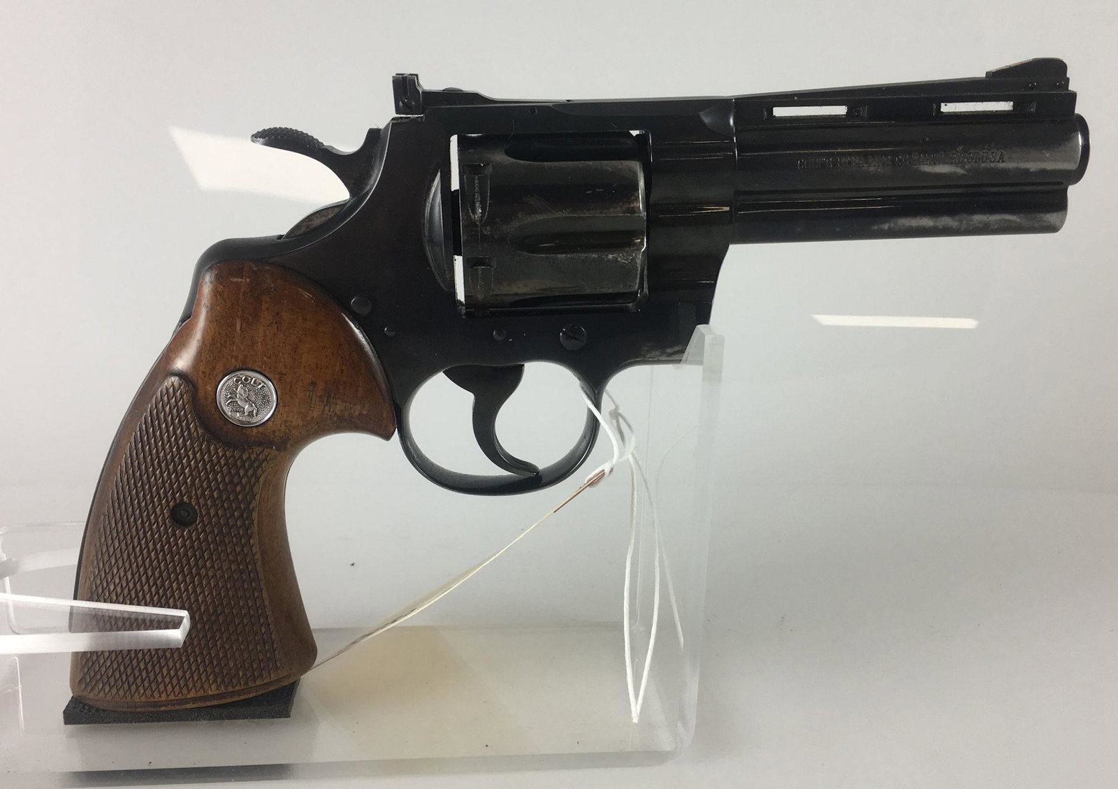 COLT MODEL PYTHON .357 CALIBER REVOLVER SN: 59897, WORN: COLT MODEL PYTHON .357 CALIBER REVOLVER SN: 59897, WORN FINISH AND ORIGINAL BOX