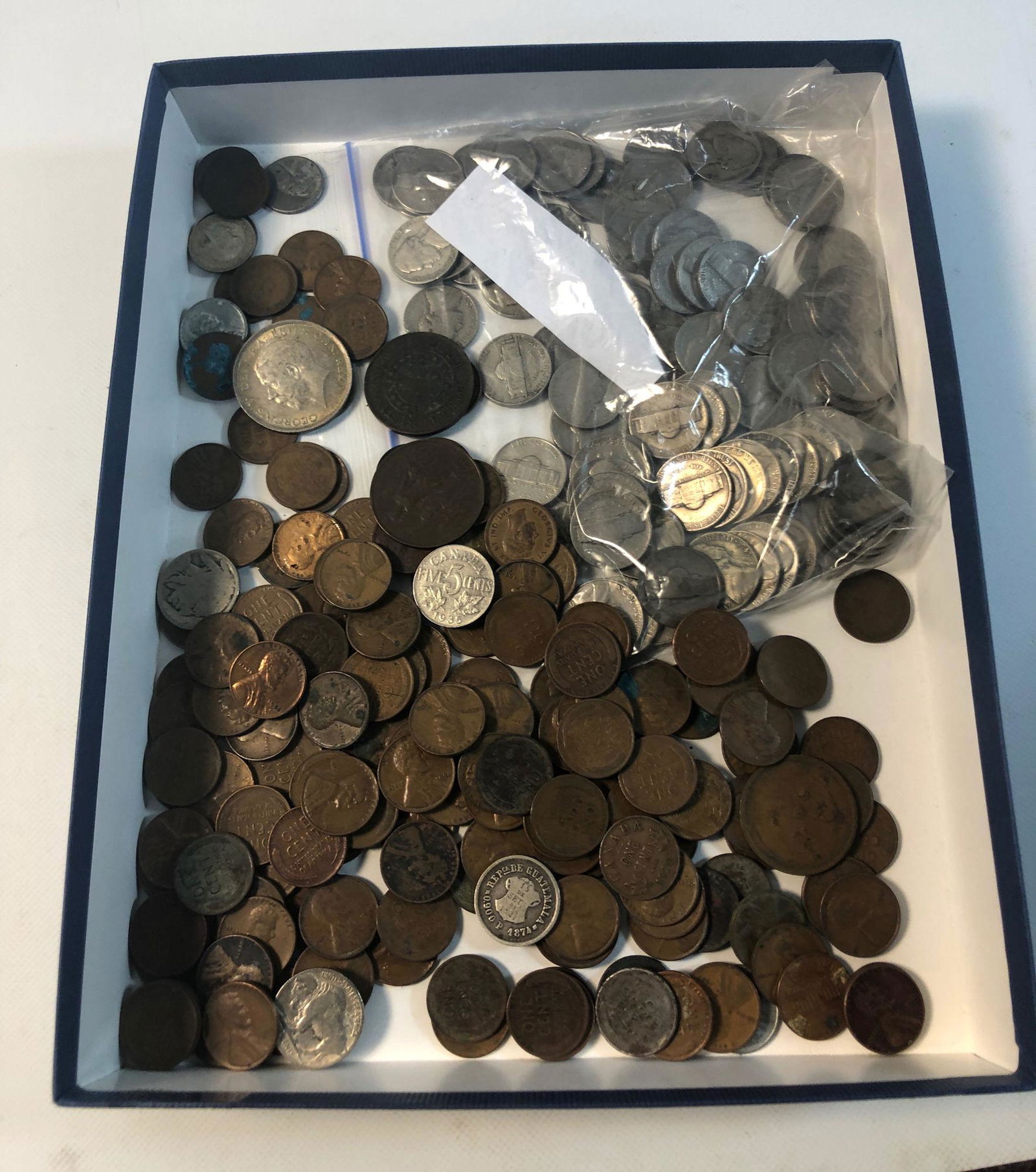 LOT OF ASSORTED U.S. AND FOREIGN COINS (1 of 9)