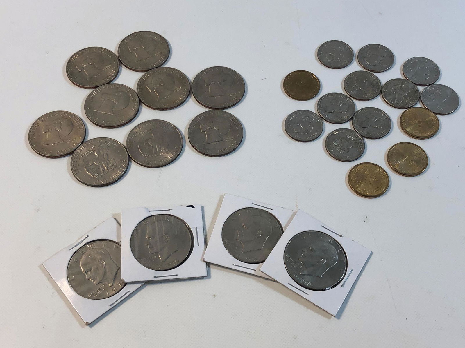 LOT OF U.S. DOLLAR COINS (1 of 13)