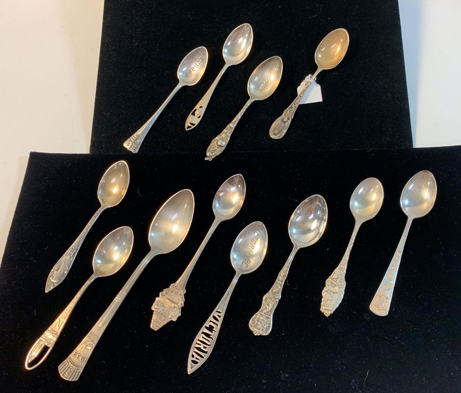 12 STERLING SILVER SOUVENIR SPOONS, INCLUDING (1 of 5)