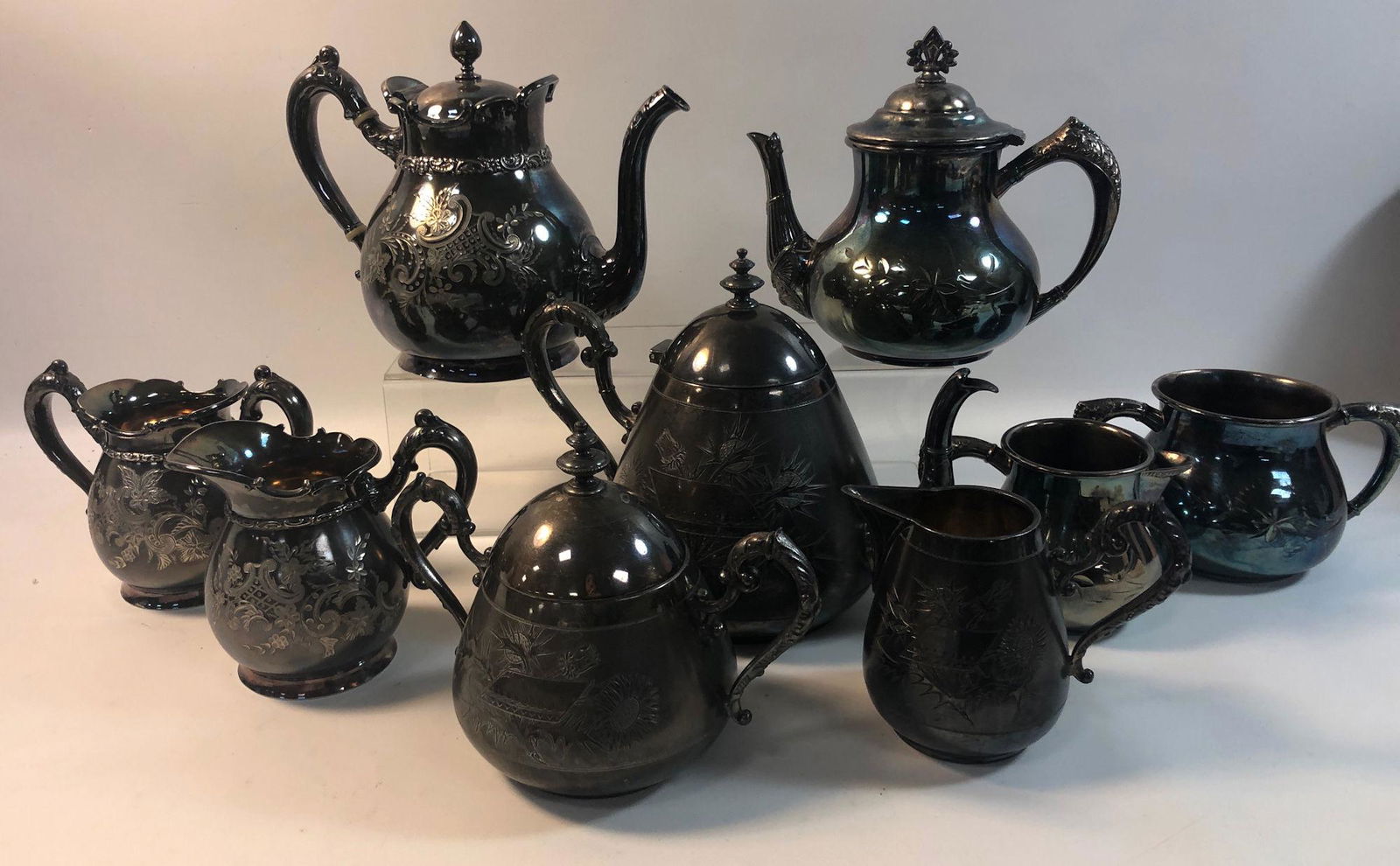 THREE VINTAGE SILVER PLATE TEA SETS (1 of 10)