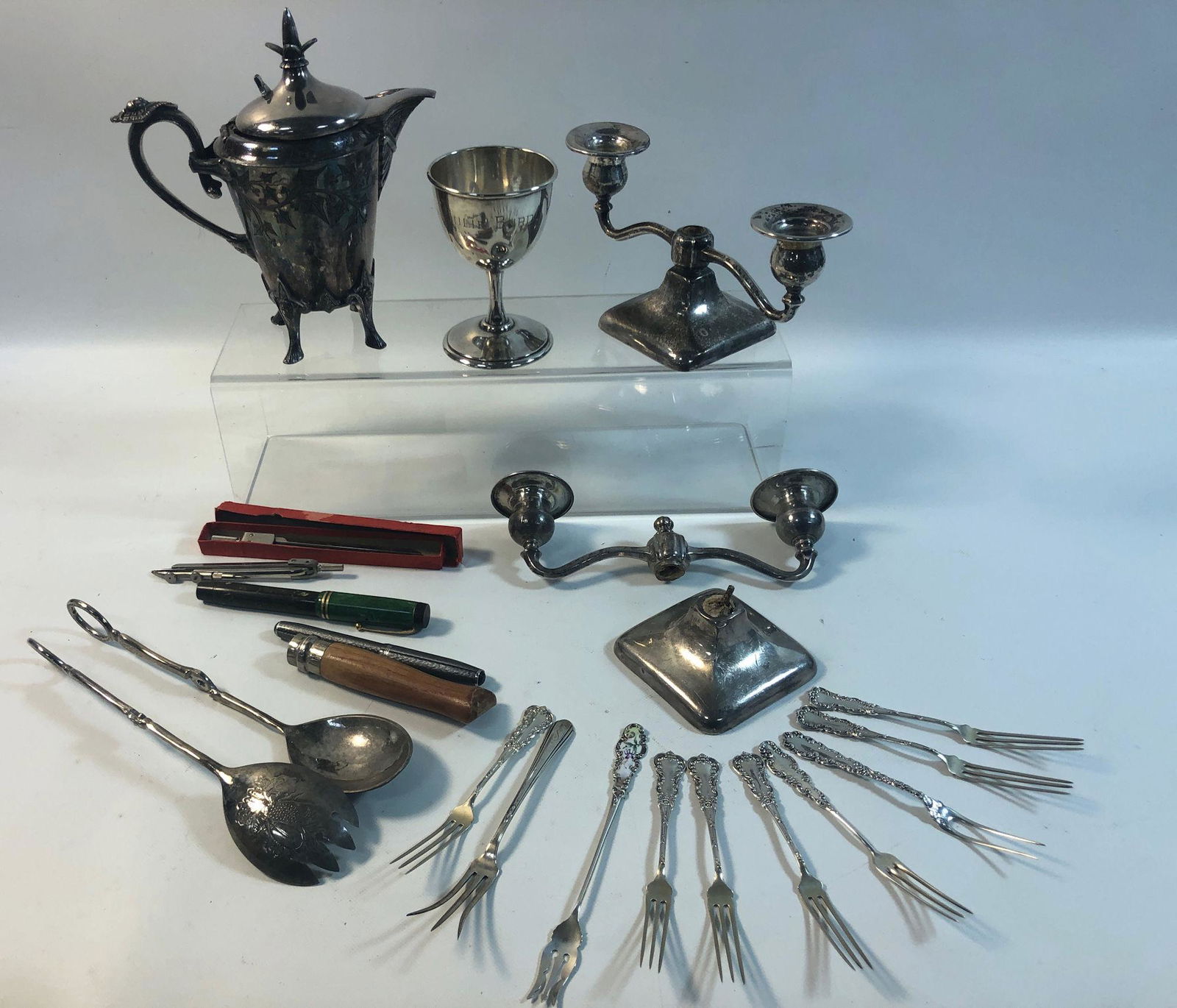 LOT OF STERLING AND SILVER PLATE ACCESSORIES (1 of 14)