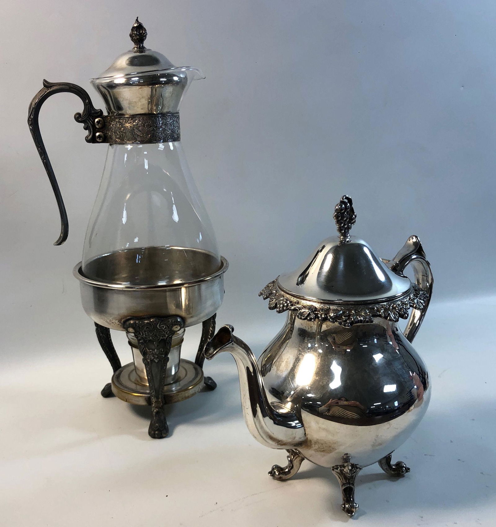 LOT OF SILVERPLATE HOUSEWARES (1 of 12)