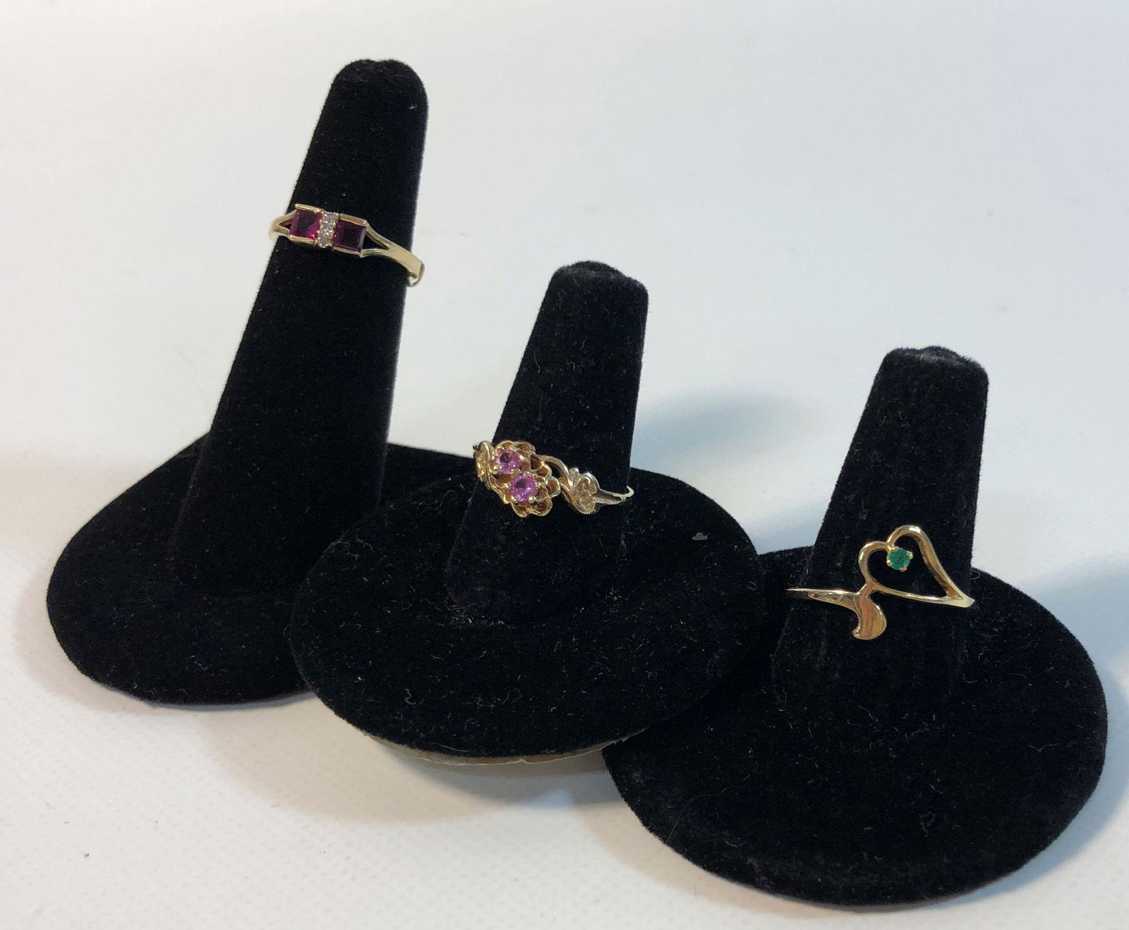 THREE 14KT YELLOW GOLD RINGS (1 of 5)