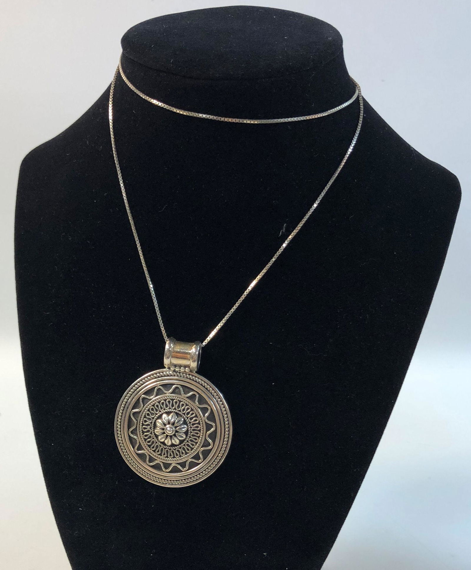 STERLING SILVER FASHION NECKLACE (1 of 5)