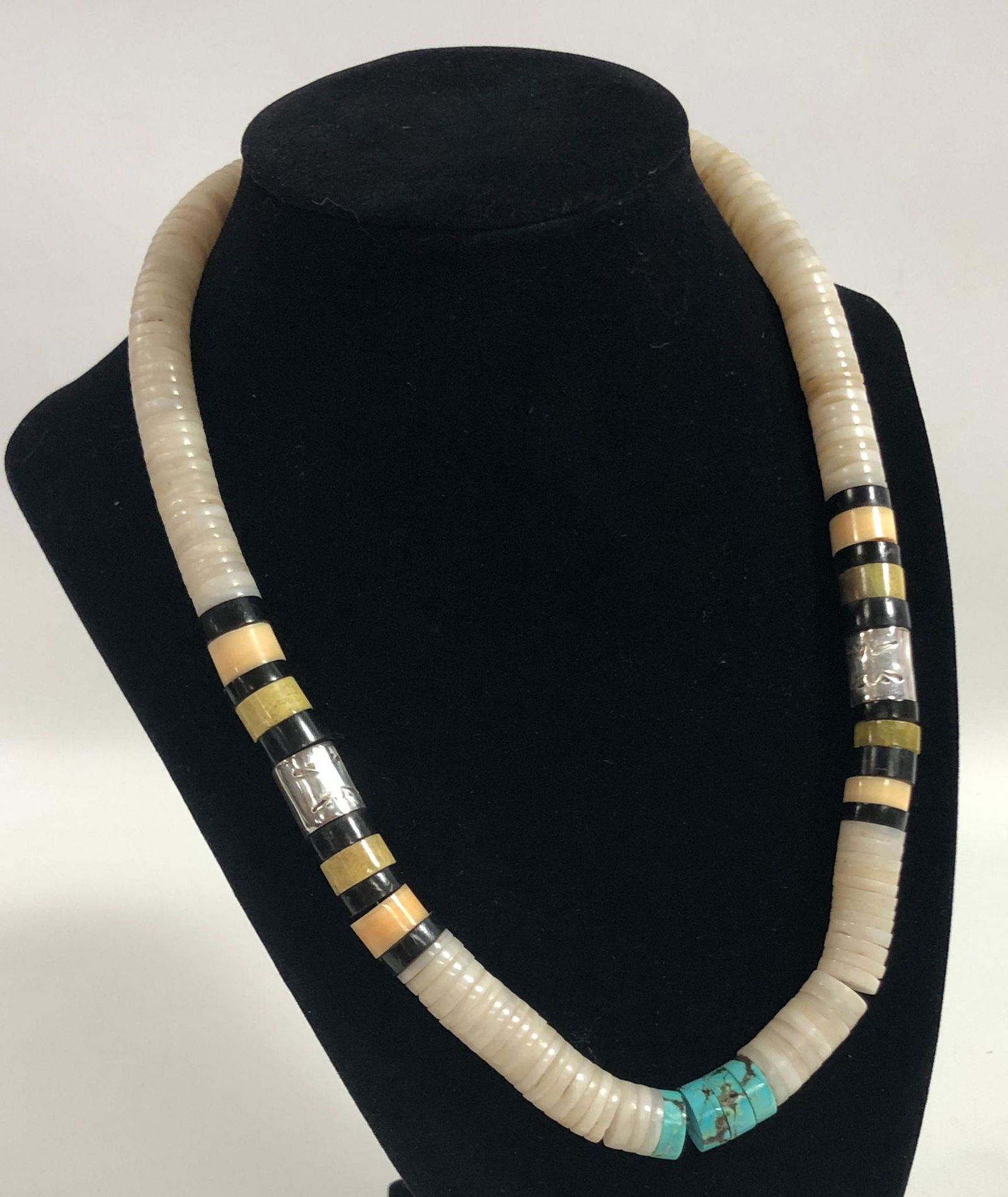 SOUTHWESTERN STATEMENT NECKLACE (1 of 7)