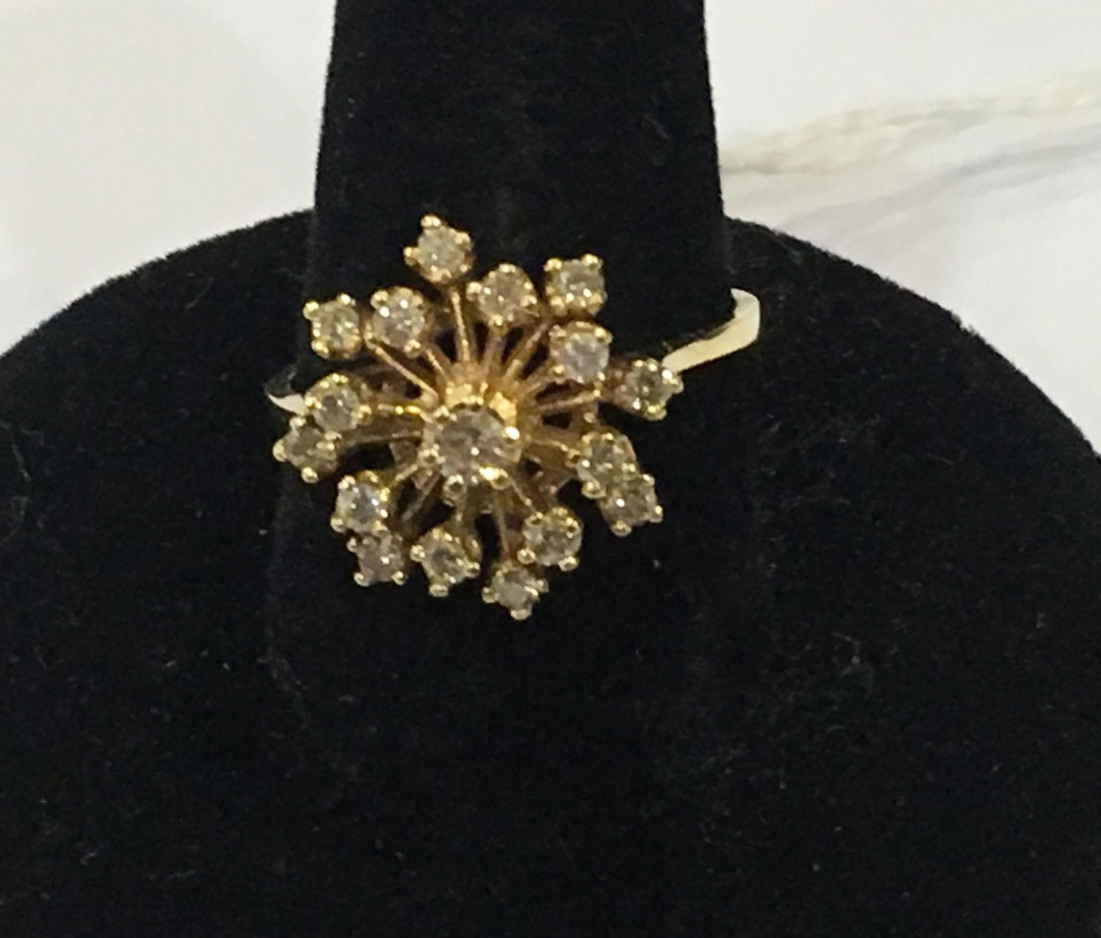 VINTAGE 14KT YELLOW GOLD AND DIAMOND STARBURST RING (1 of 3)