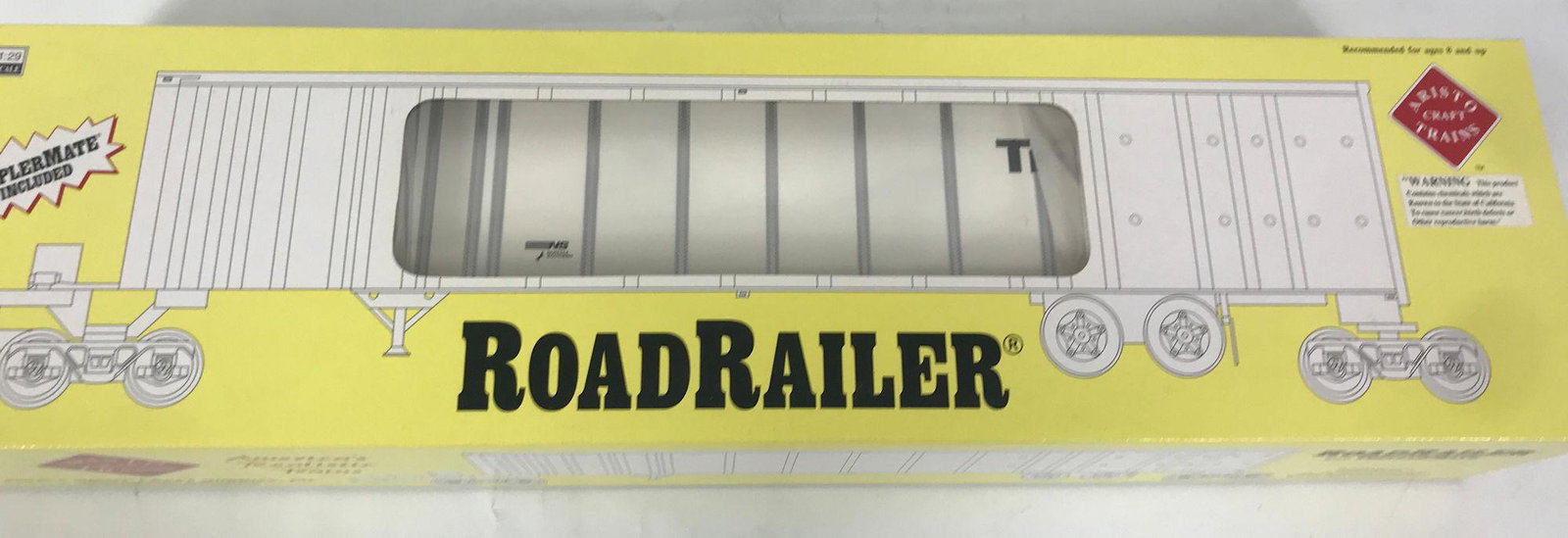 ARISTO CRAFT TRAINS G GAUGE ART-46801 TRIPLE CROWN ROAD: ARISTO CRAFT TRAINS G GAUGE ART-46801 TRIPLE CROWN ROAD RAILER. NIB