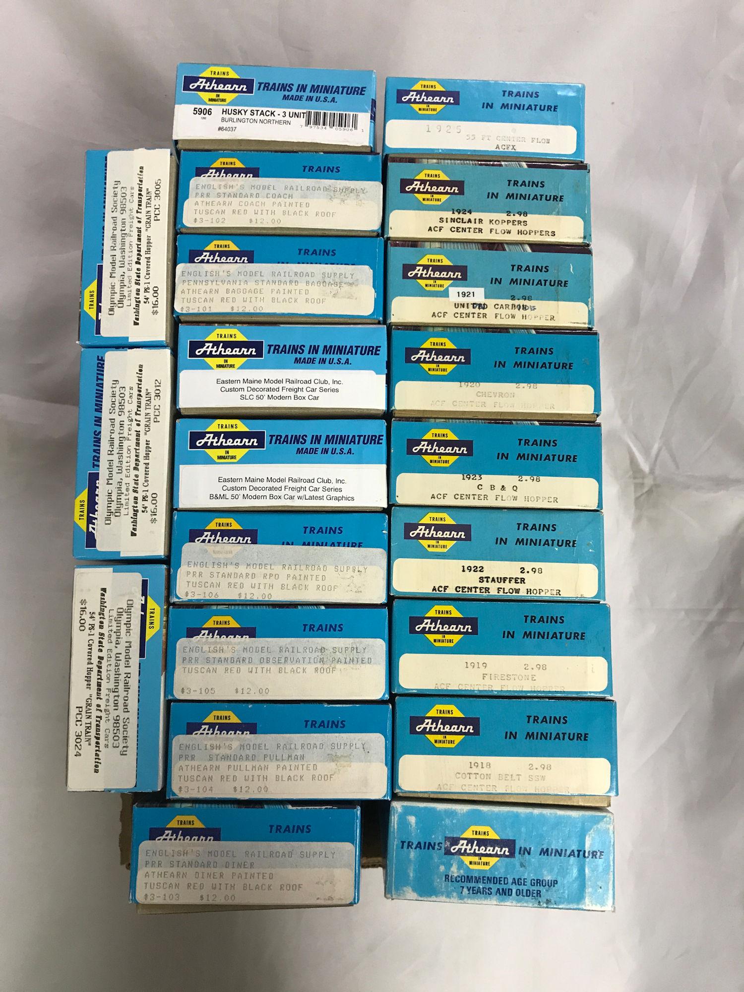 LOT 21 ATHEARN HO GAUGE ROLLING STOCK KITS, ORIGINAL (1 of 1)