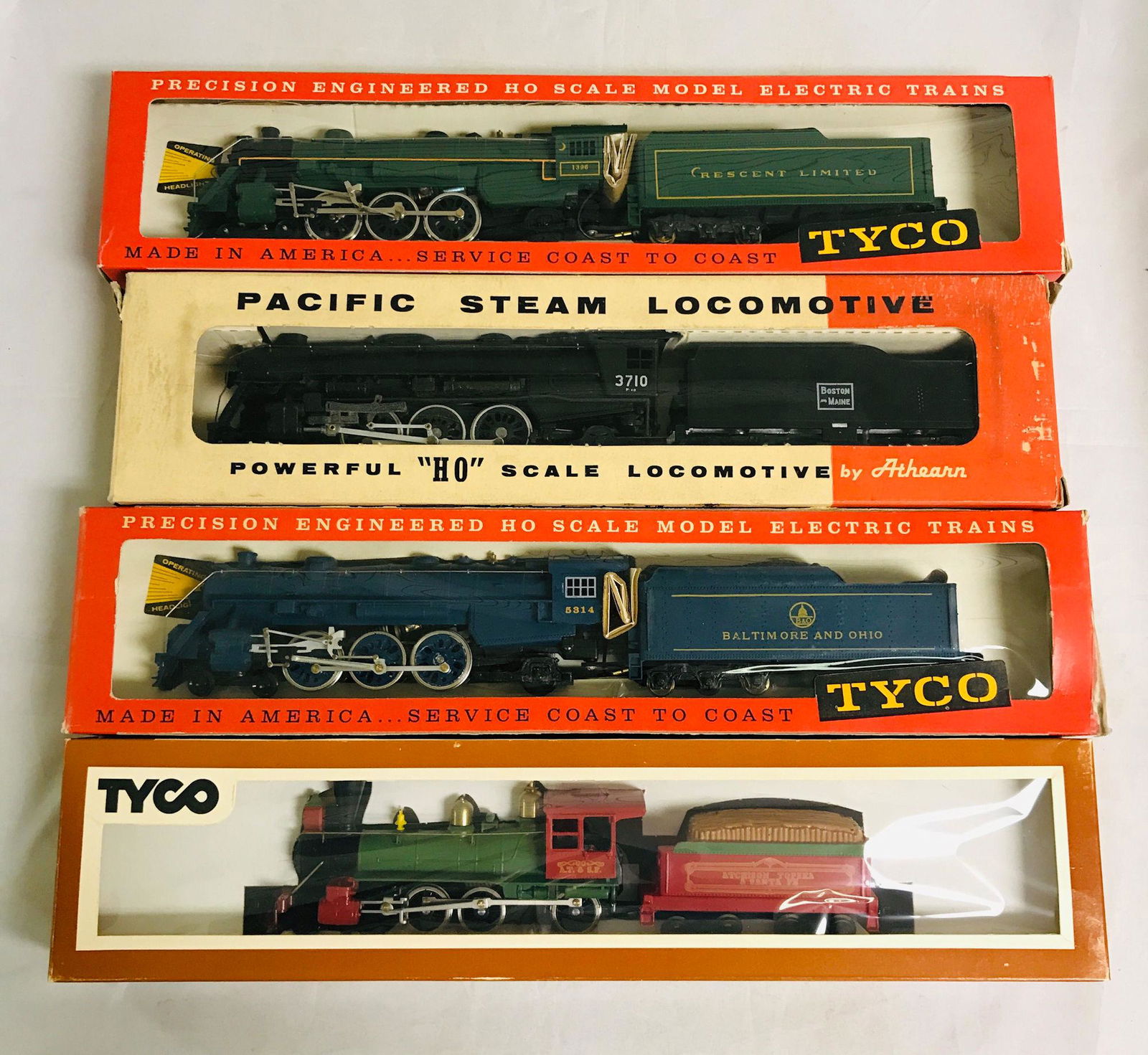LOT 4 HO GAUGE LOCOMOTIVE SETS - 2 TYCO #T212C:2795, (1 of 1)