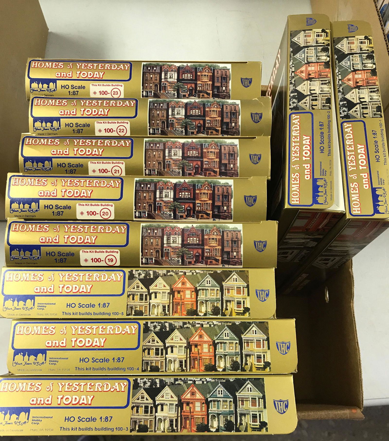 LOT 10 HO GAUGE HOMES OF YESTERDAY AND TODAY BUILDING (1 of 2)