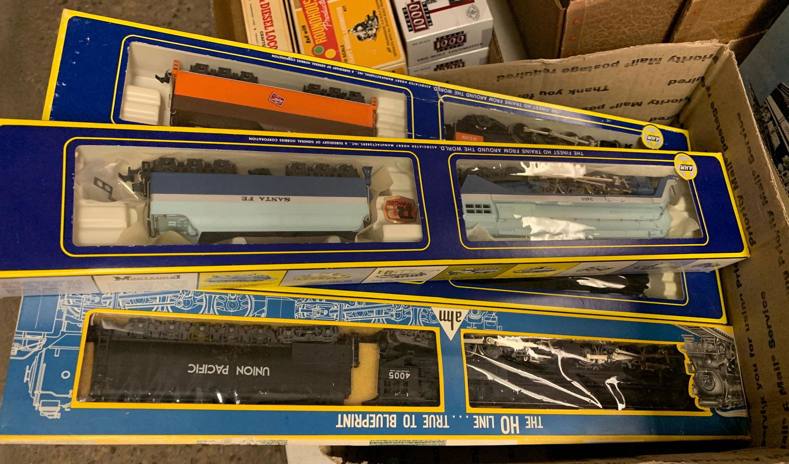 LOT 4 AHM HO GAUGE LOCOMOTIVE AND TENDER SETS - 4-6-2 (1 of 1)
