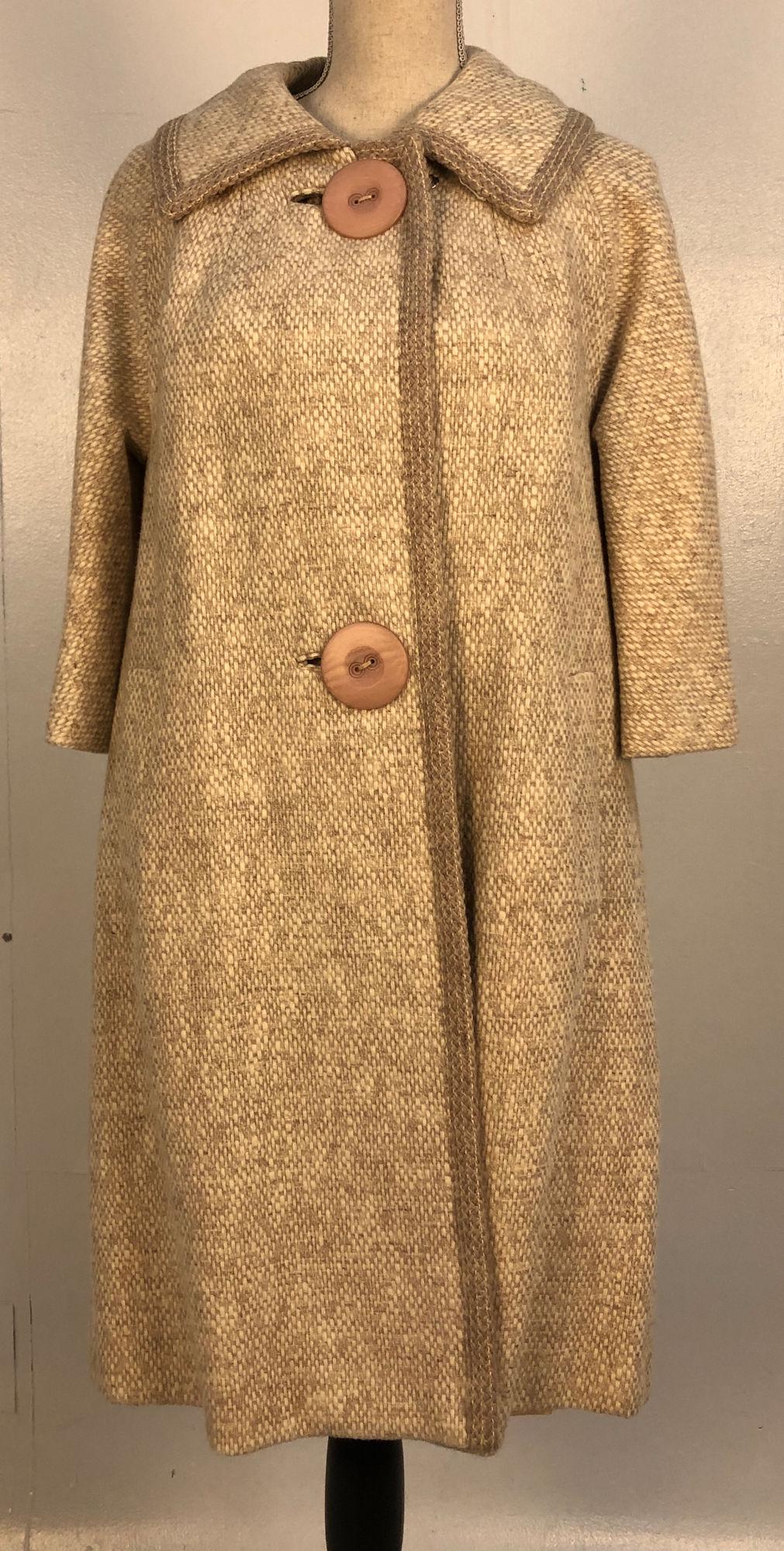 VINTAGE NOBBSON WINTER COAT: VINTAGE NOBBSON WINTER COAT ~ "MISS TOPPER" DESIGN CRAFTED BY THE LADIES GARMENT WORKERS OF THE U.S.A., 3/4 LENGTH SLEEVES, OVERSIZED BUTTONS AND PINK INTERIOR LINING
