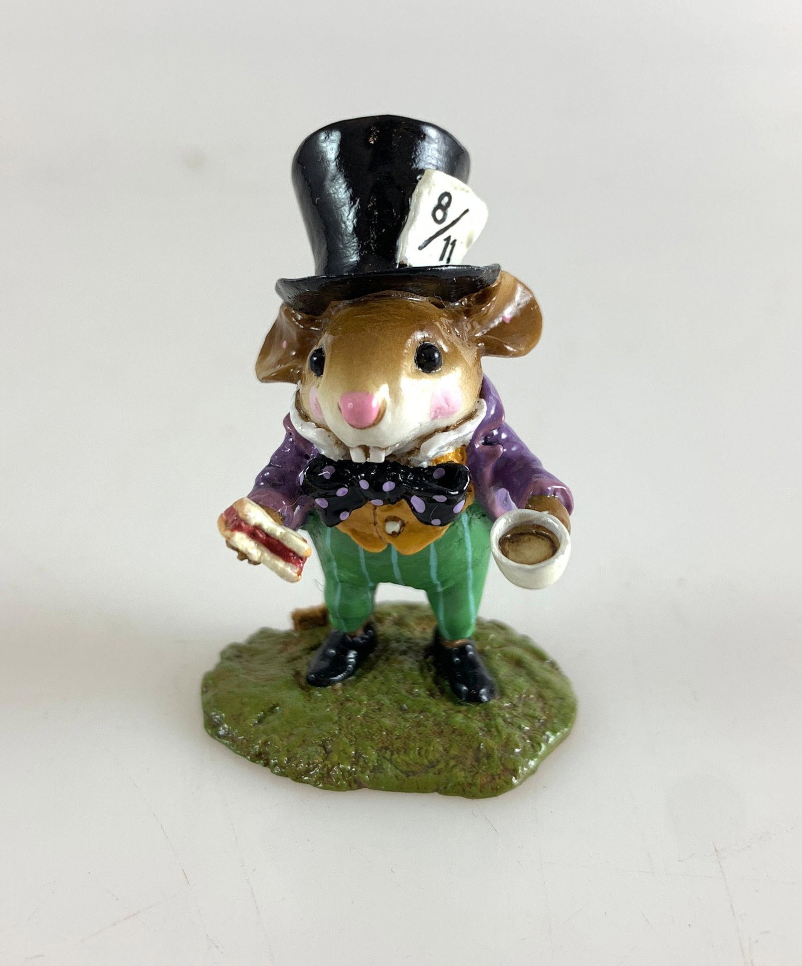 WEE FOREST FOLK MAD HATTER FROM ALICE IN WONDERLAND: WEE FOREST FOLK MAD HATTER FROM ALICE IN WONDERLAND WITH ORIGINAL BOX
