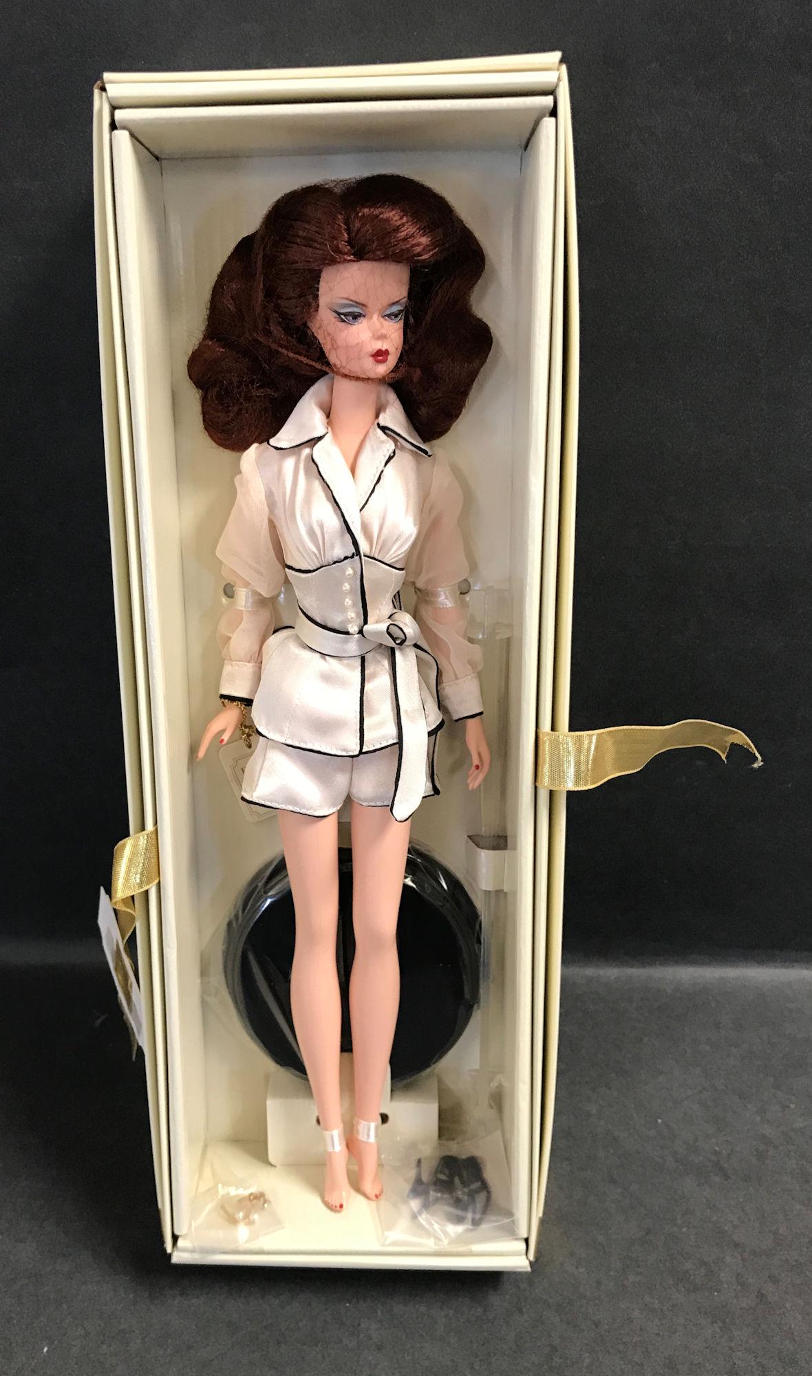 SILKSTONE BARBIE GOLD LABEL COLLECTION "SUITE RETREAT": SILKSTONE BARBIE GOLD LABEL COLLECTION "SUITE RETREAT" NRFB. NO COA.