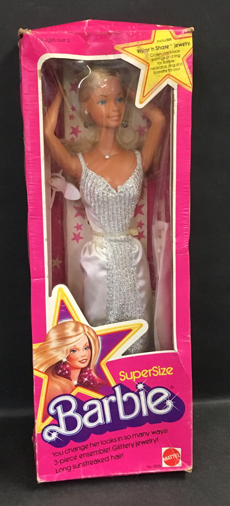 NRFB VINTAGE 1976 SUPERSIZE "SUPER STAR" BARBIE.: NRFB VINTAGE 1976 SUPERSIZE "SUPER STAR" BARBIE.