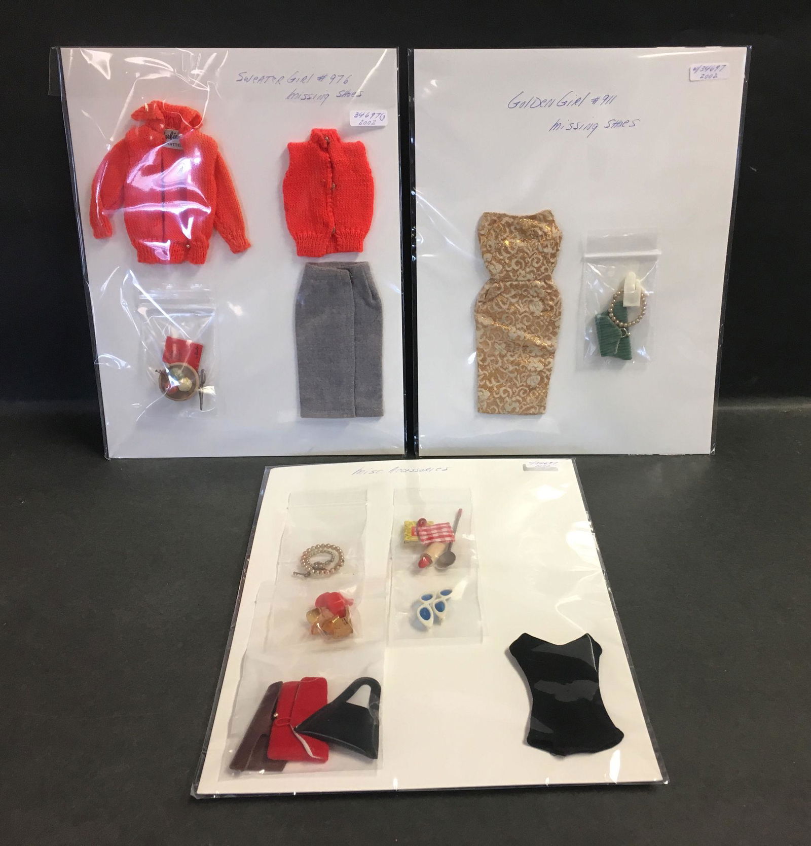 VINTAGE BARBIE CLOTHES AND ACCESSORIES INCLUDING (1 of 2)