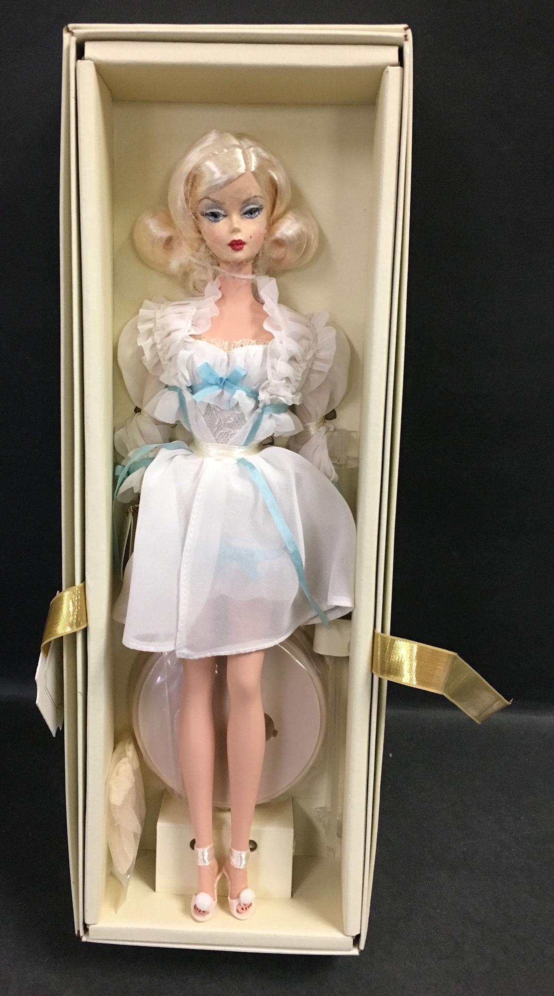 SILKSTONE BARBIE GOLD LABEL COLLECTION "THE INGENUE": SILKSTONE BARBIE GOLD LABEL COLLECTION "THE INGENUE" NRFB. NO COA.