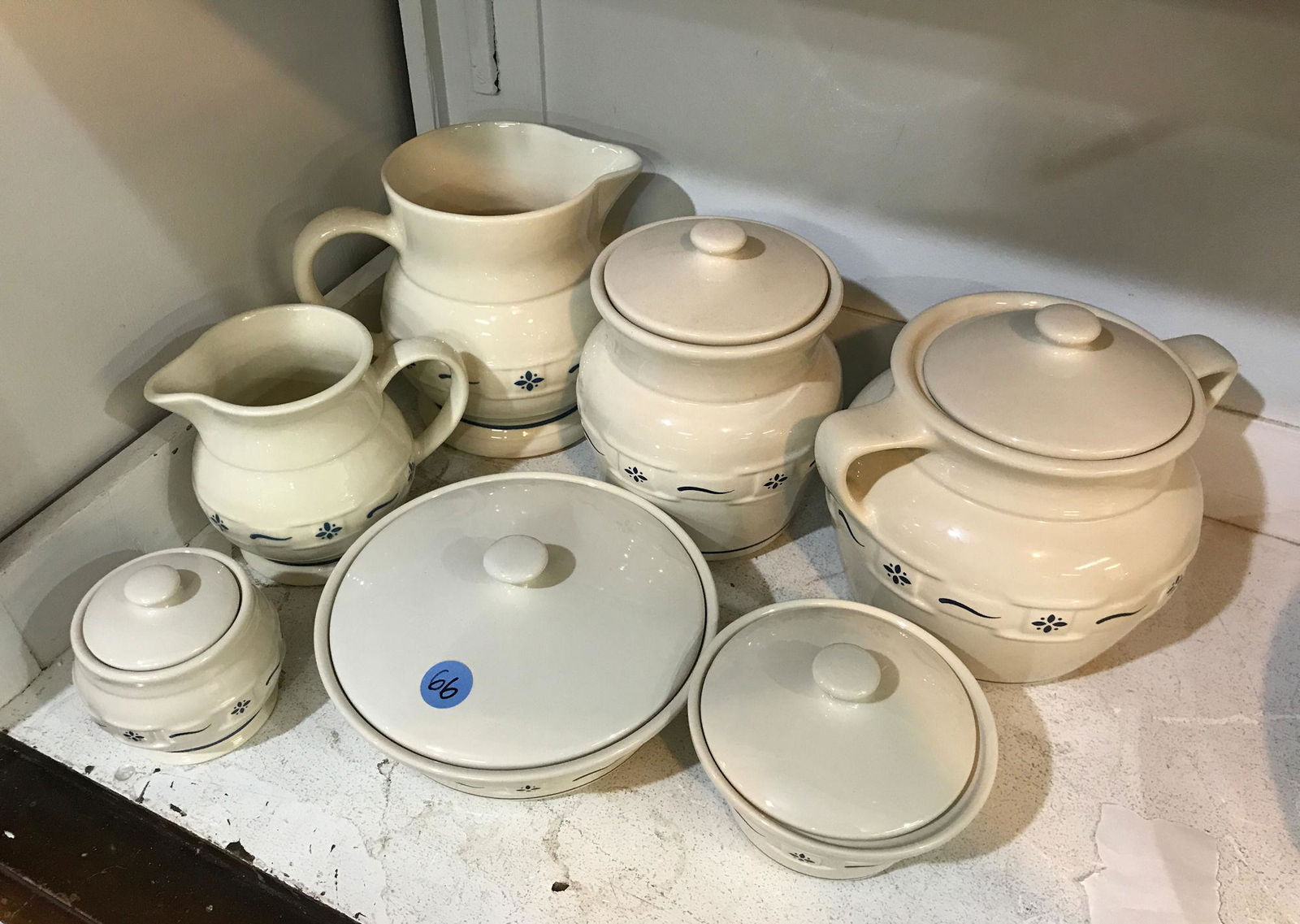 LOT OF LONGABERGER POTTERY DISHES (1 of 1)