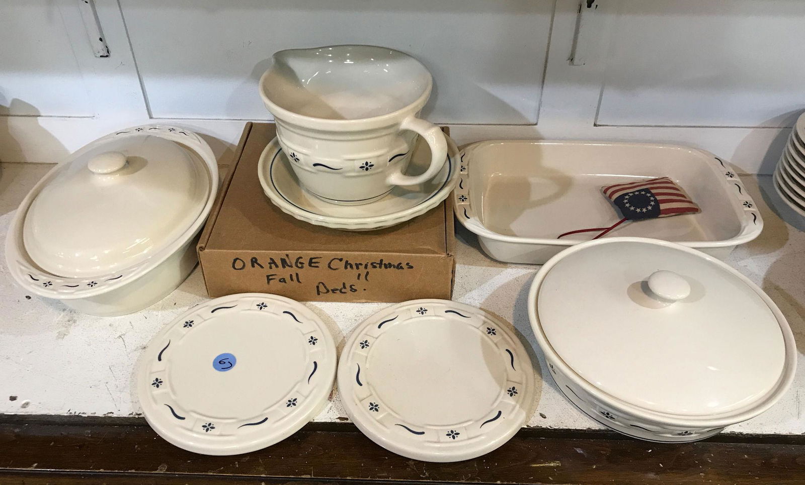 LOT OF LONGABERGER POTTERY DISHES (1 of 1)