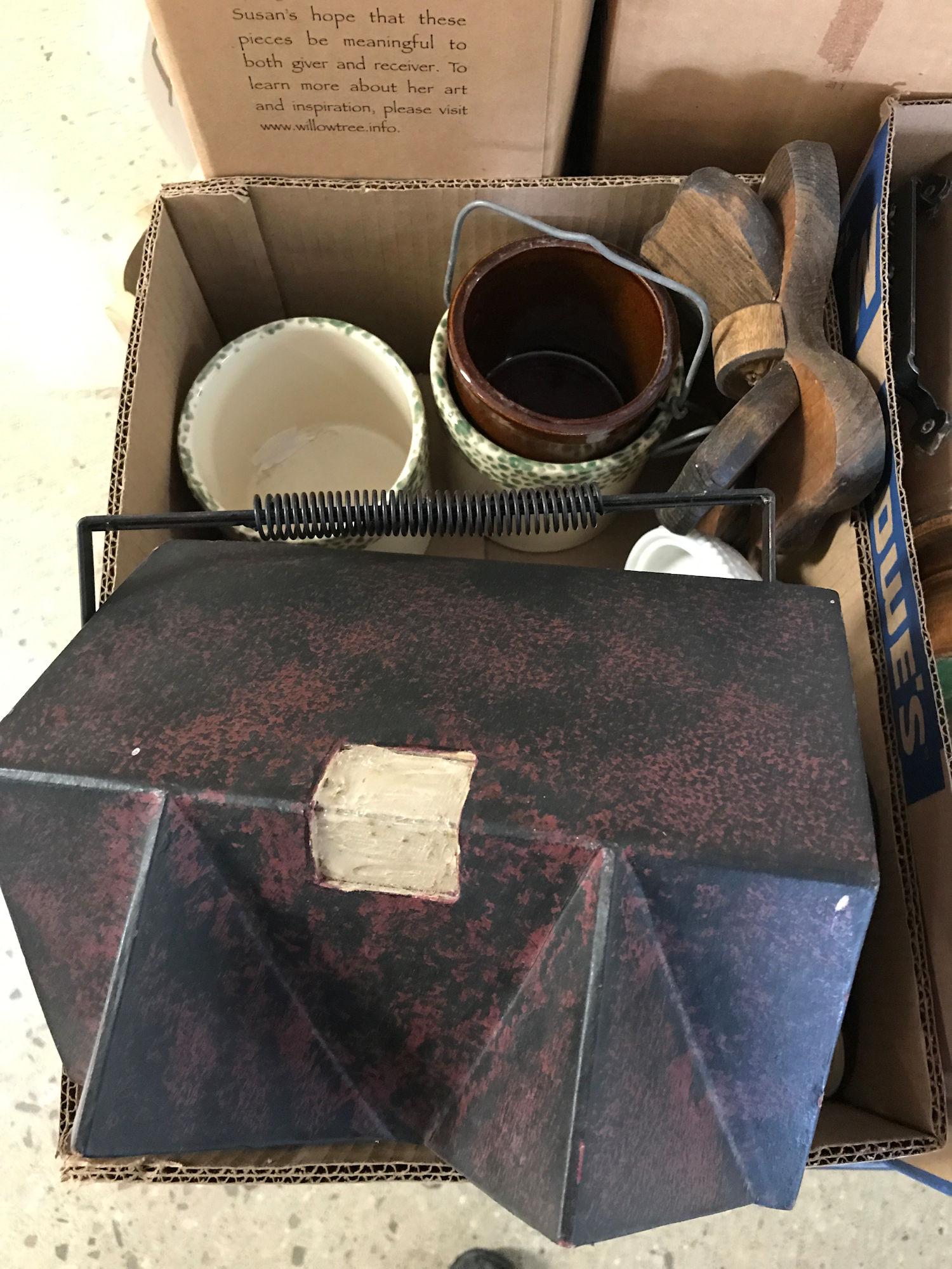 BOX LOTS INCLUDING HERITAGE POTTERY, & MISCELLANEOUS (1 of 2)