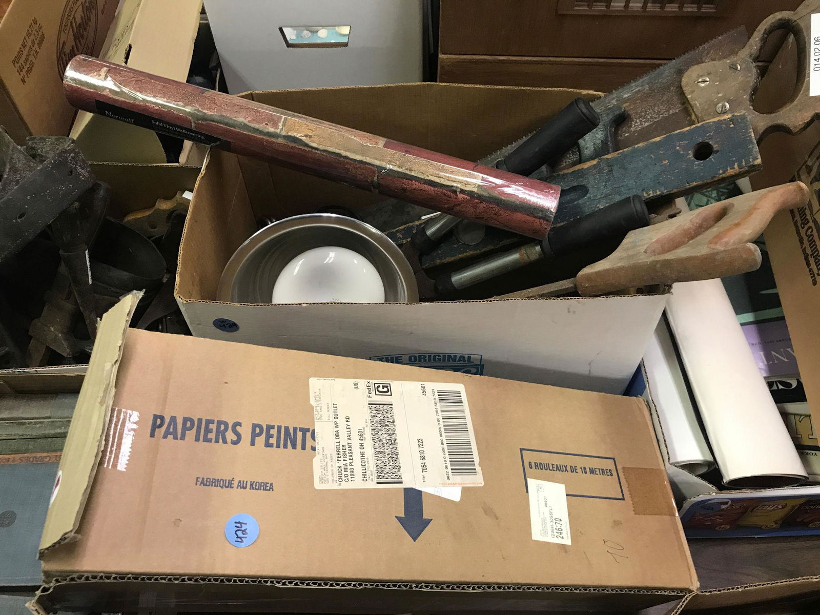 (2) BOX LOTS INCLUDING TOOLS AND VINYL WALL COVERINGS (1 of 2)