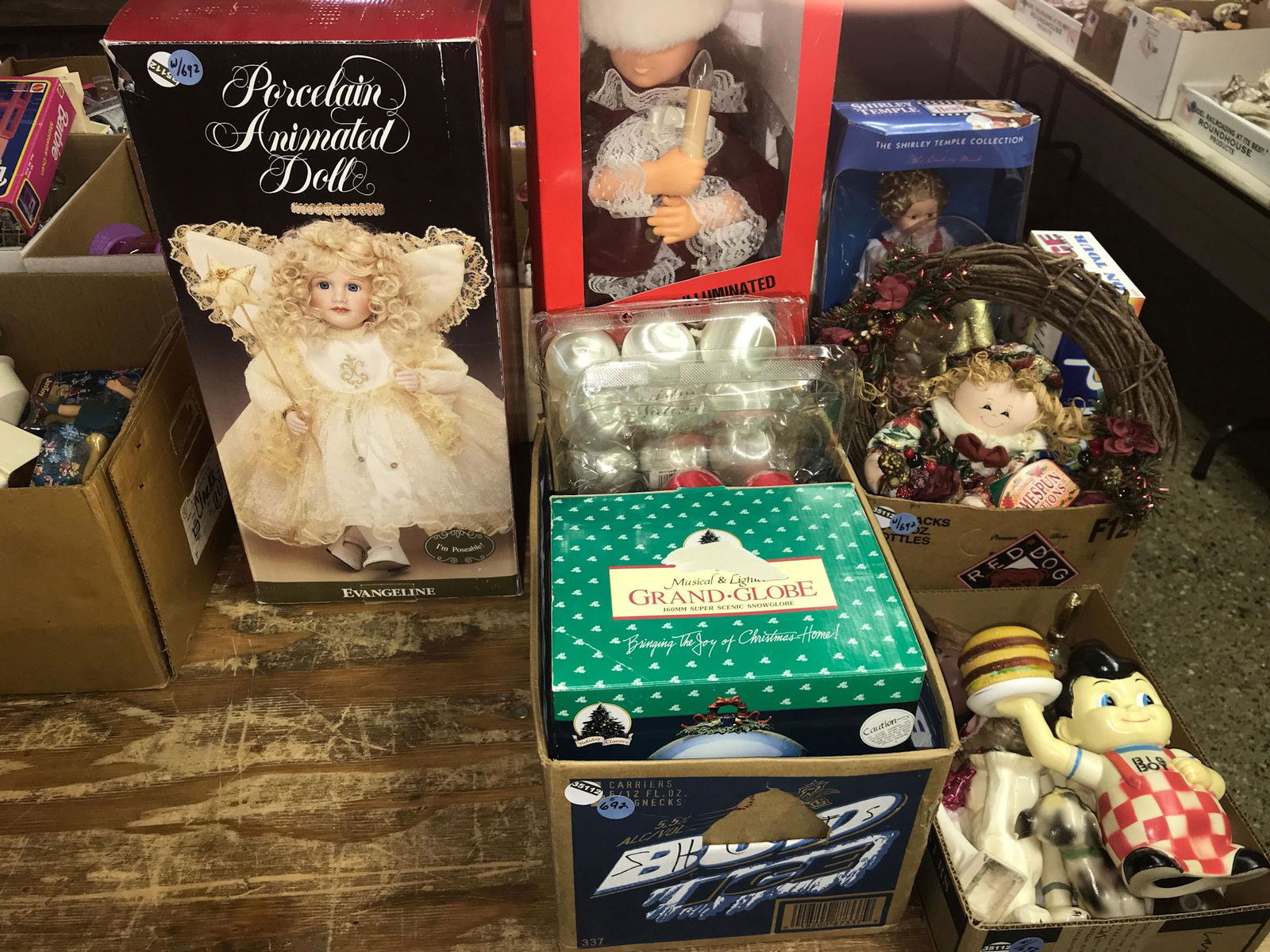 5 LOTS INCLUDING ANIMATED AND MISC. CHRISTMAS DECOR, (1 of 5)