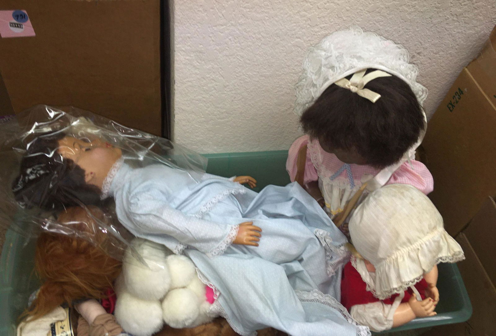 TOTE OF VINYL PLAY DOLLS AND PLUSH (1 of 1)