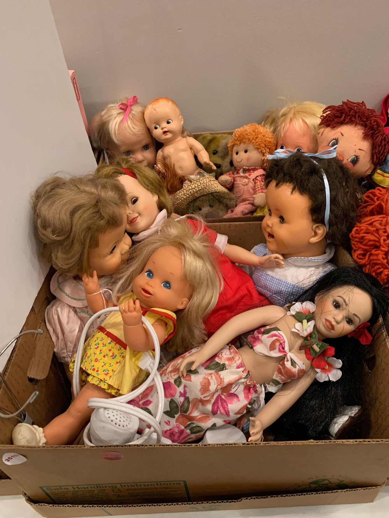 2 BOX LOTS STUFFED ANIMALS AND DOLLS (1 of 3)