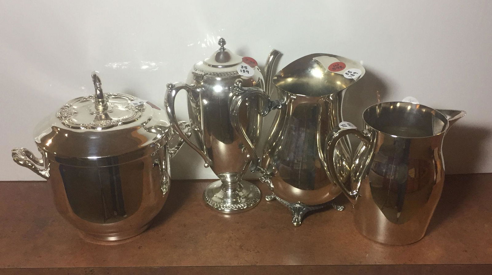 SILVERPLATE ICE BUCKET AND 3 PITCHERS (1 of 3)