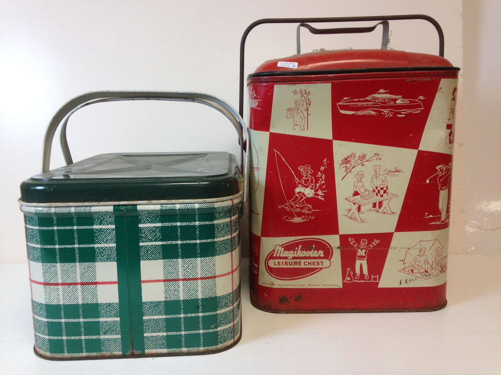 MAGIKOOLER LEISURE CHEST BY METALCRAFT AND TIN PICNIC: MAGIKOOLER LEISURE CHEST BY METALCRAFT AND TIN PICNIC BASKET
