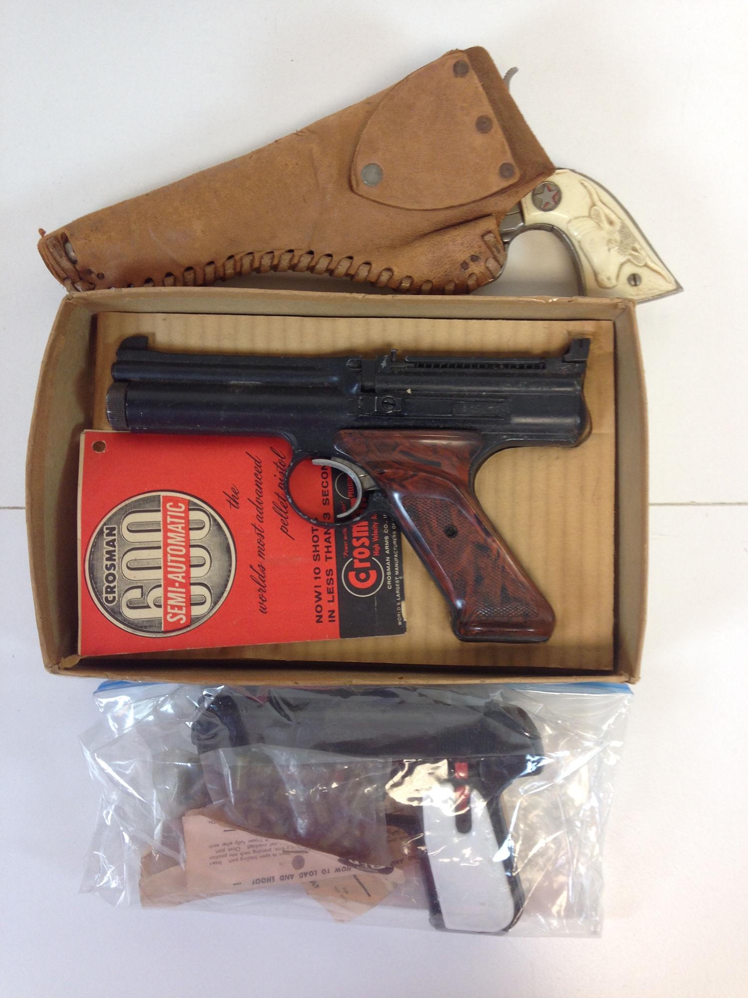 BOX LOT INCLUDING CROSSMAN PELLET GUN AND TWO TOY GUNS: BOX LOT INCLUDING CROSSMAN PELLET GUN AND TWO TOY GUNS