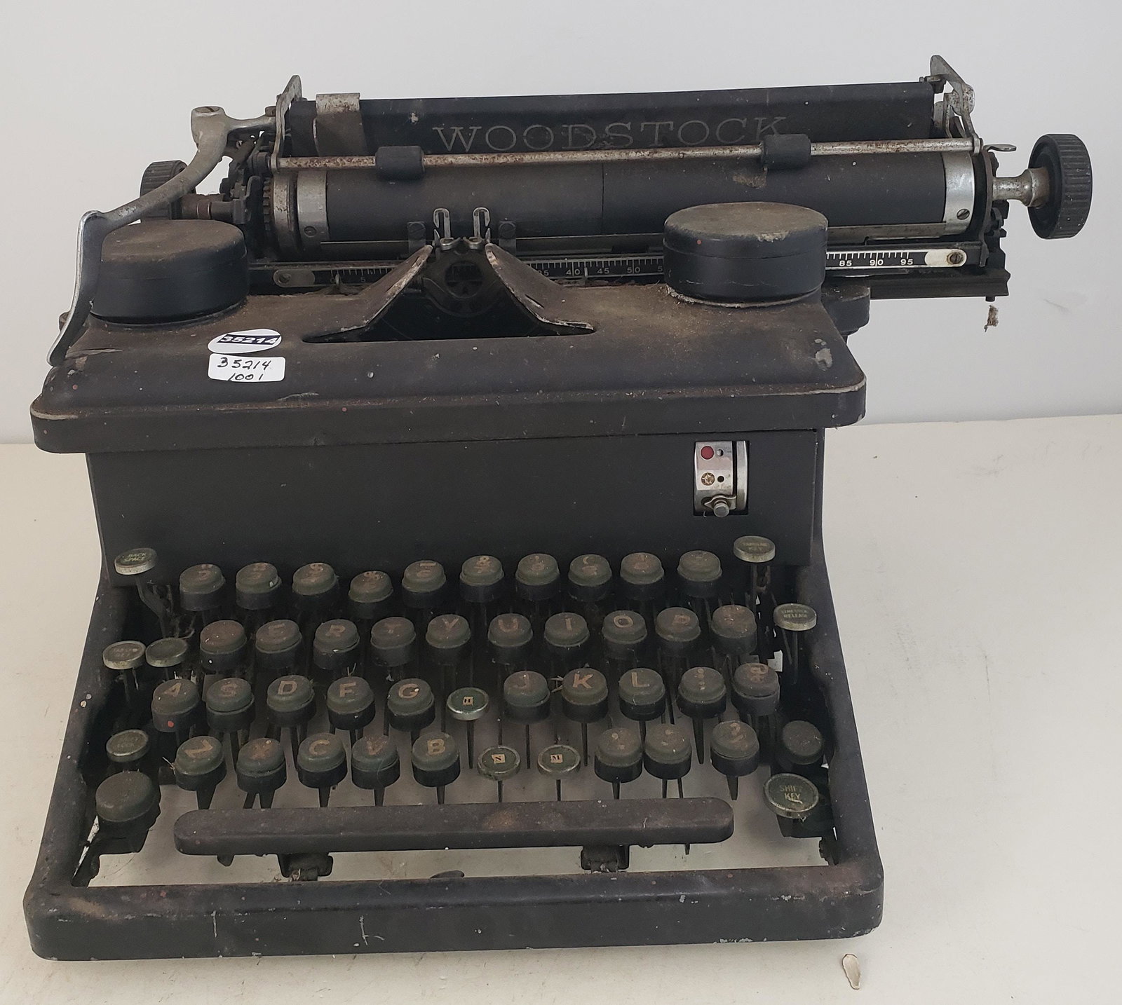 ANTIQUE WOODSTOCK OFFICE TYPEWRITER: ANTIQUE WOODSTOCK OFFICE TYPEWRITER