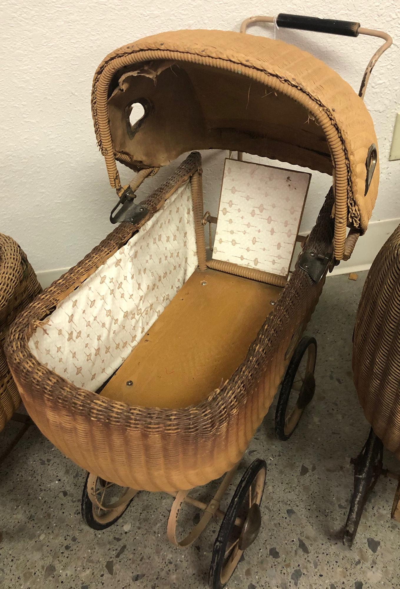 SHIRLEY TEMPLE BROWN WICKER DOLL BUGGY (1 of 2)