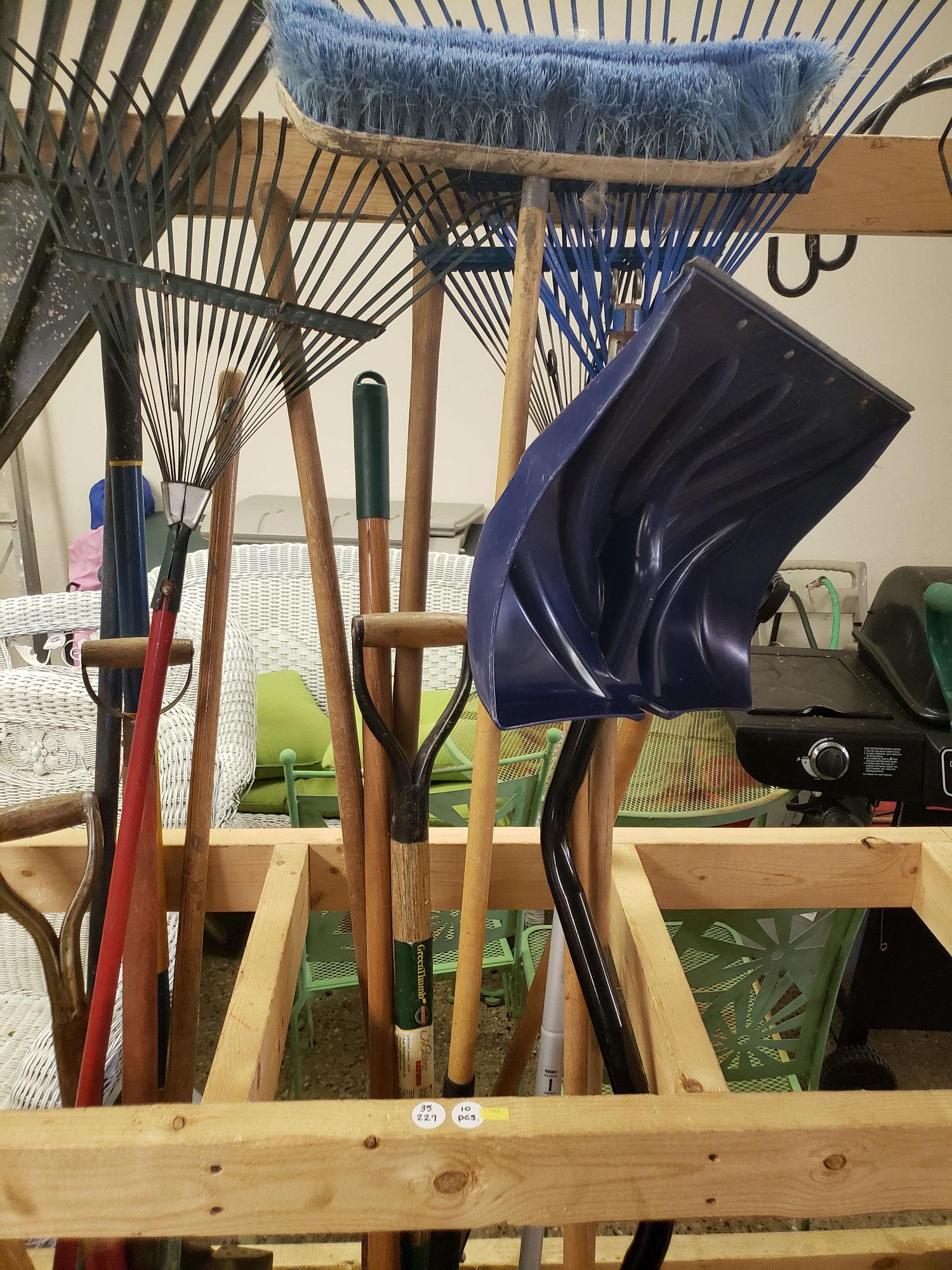 10 PIECE LONG HANDLED TOOL SET (1 of 1)