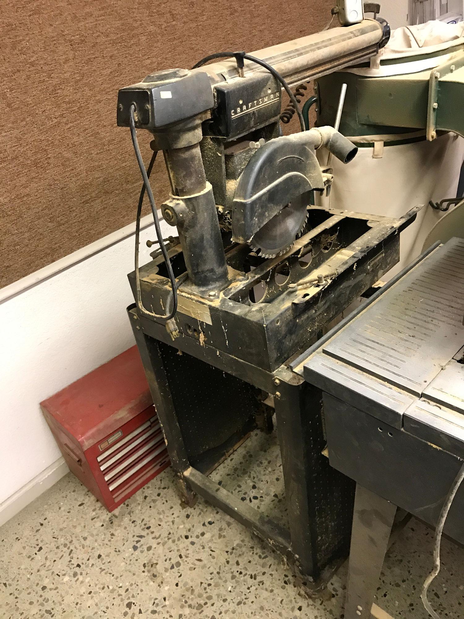 METAL TOOL BOX WITH CRAFTSMAN SCROLL SAW (1 of 1)