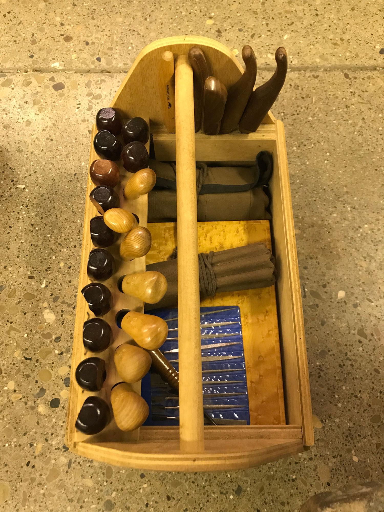 WOOD CARVING TOOLS (1 of 1)