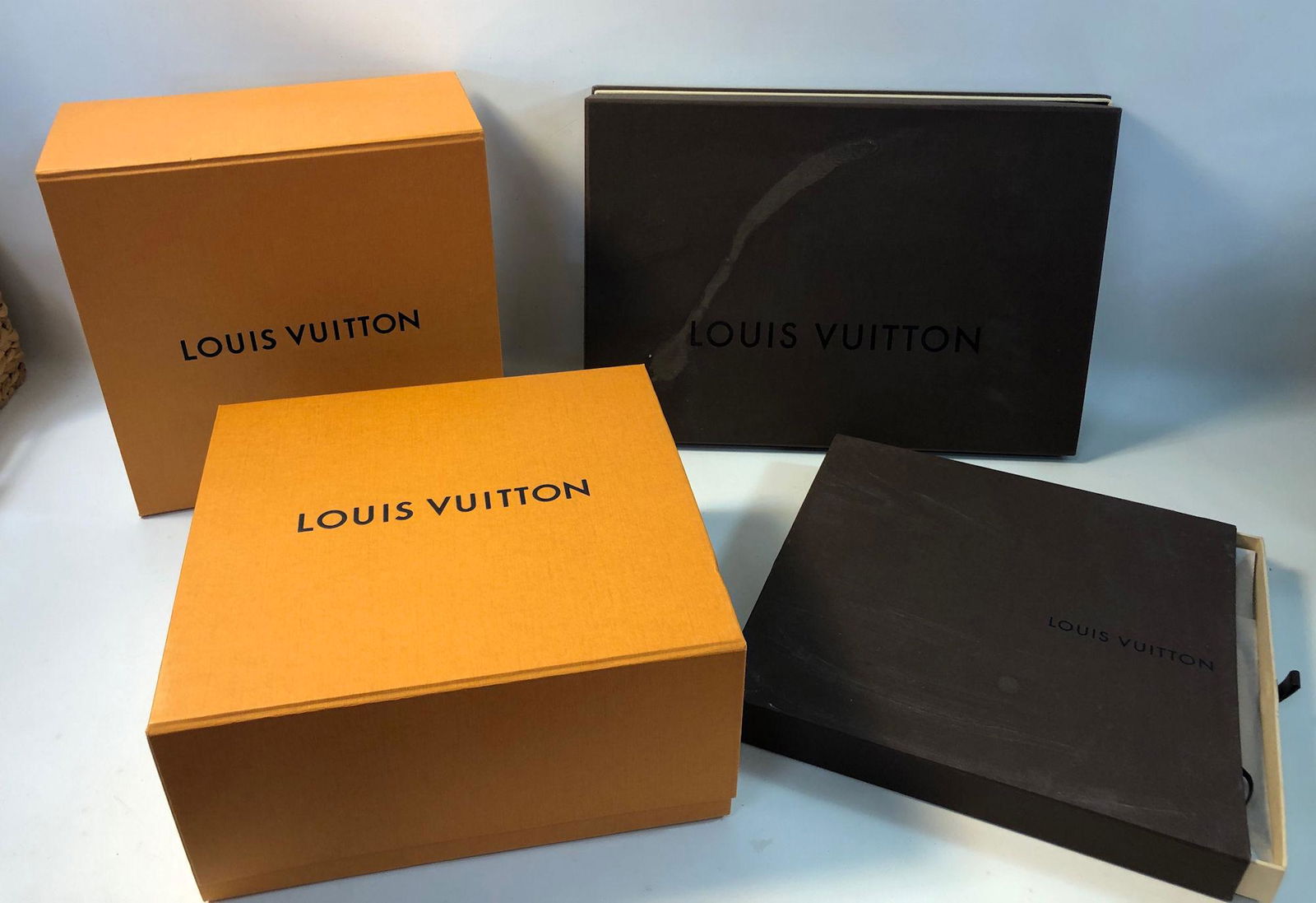 LOT OF ASSORTED EMPTY DESIGNER BOXES (1 of 1)