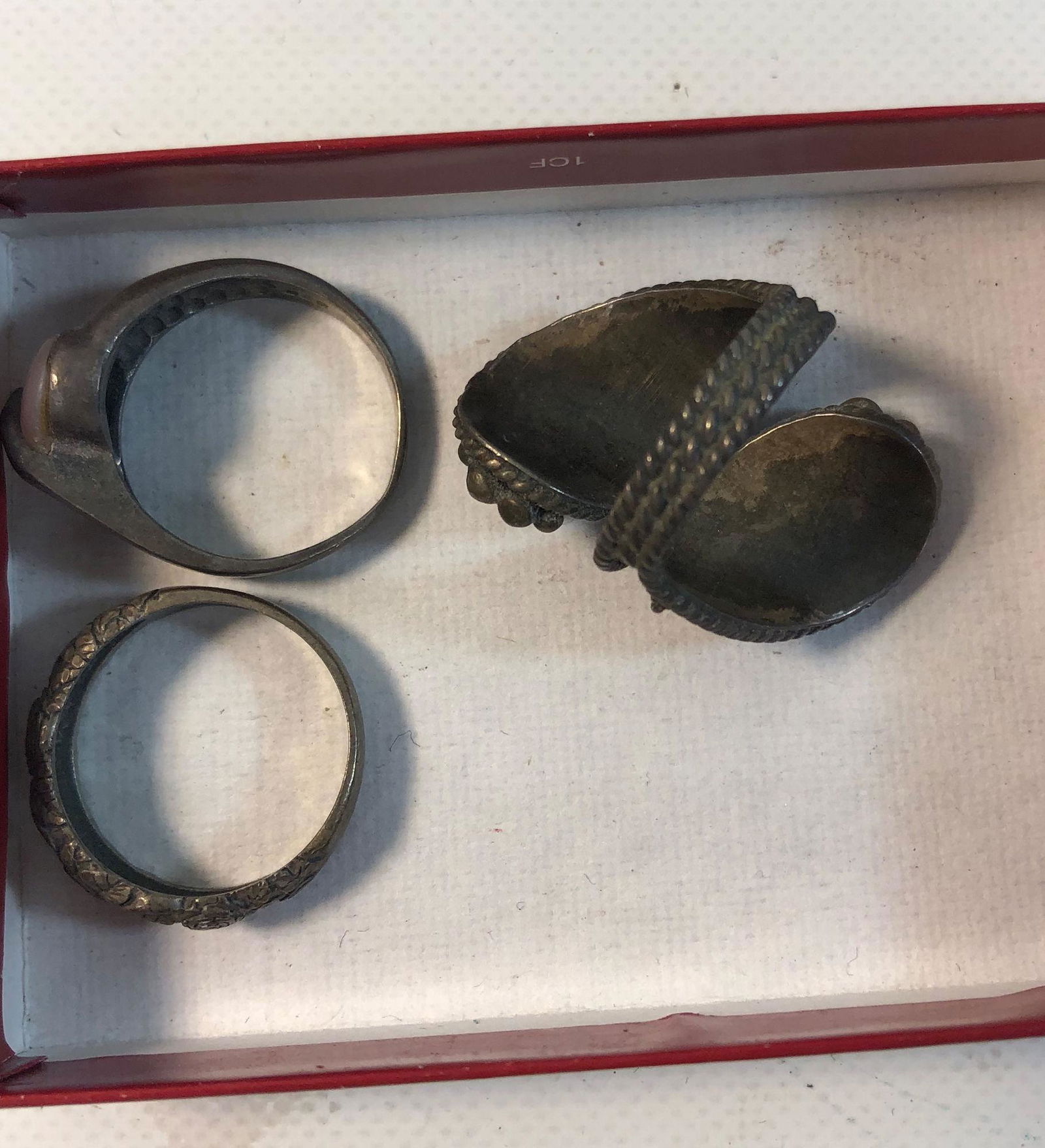 THREE SILVER RINGS (1 of 4)