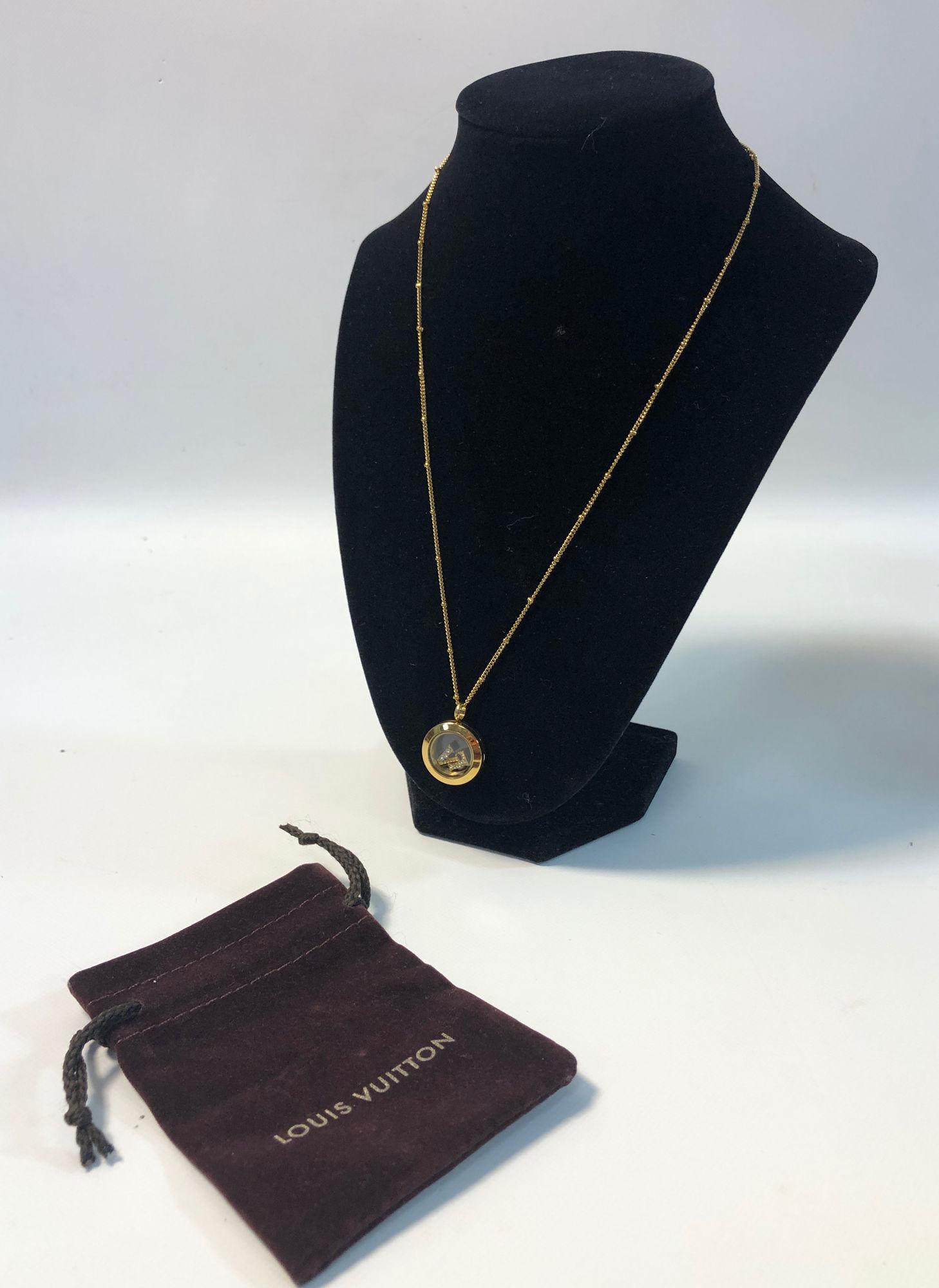 FAKE LOUIS VUITTON BRAND NECKLACE (1 of 5)