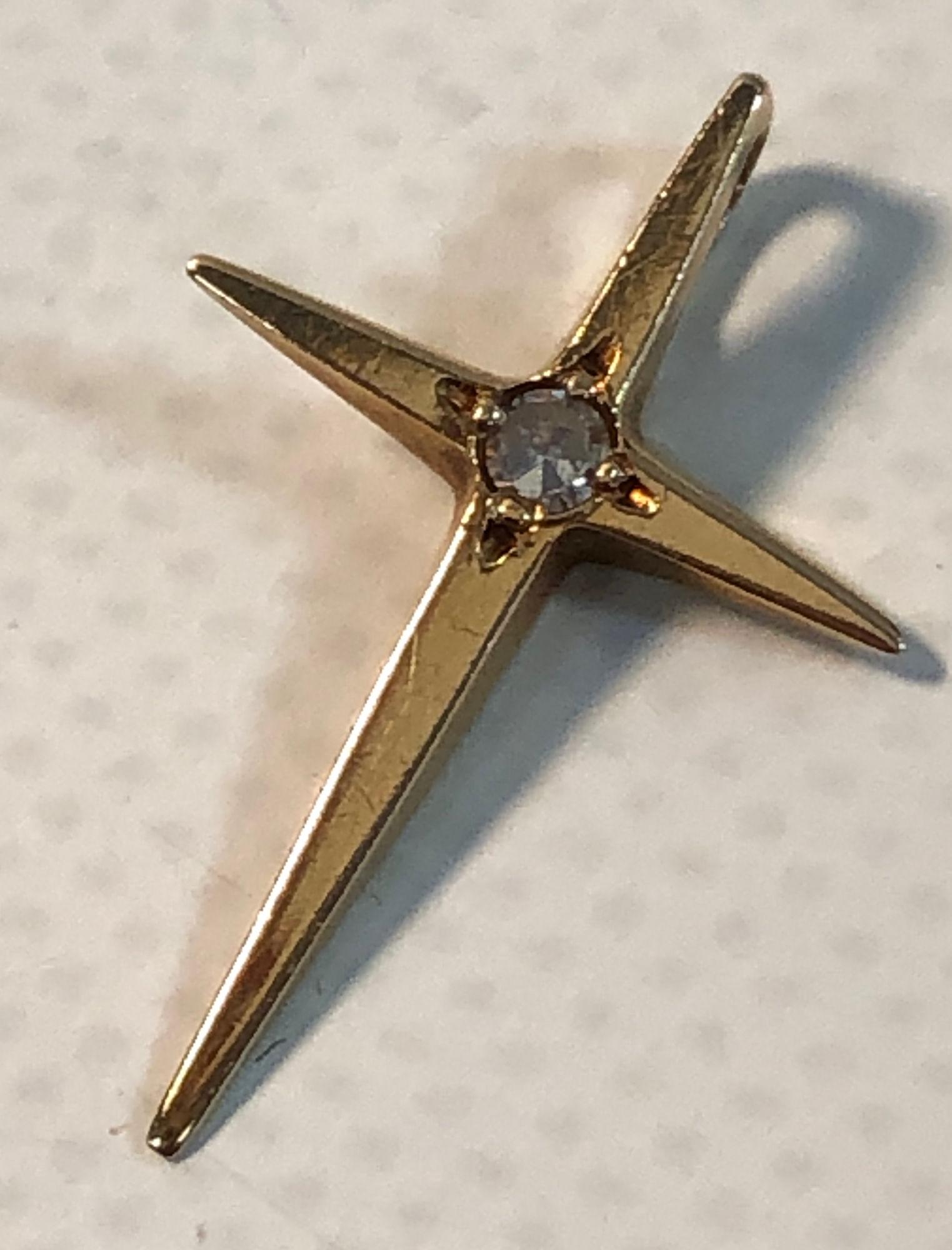 14KT YELLOW GOLD CROSS PENDANT (1 of 13)