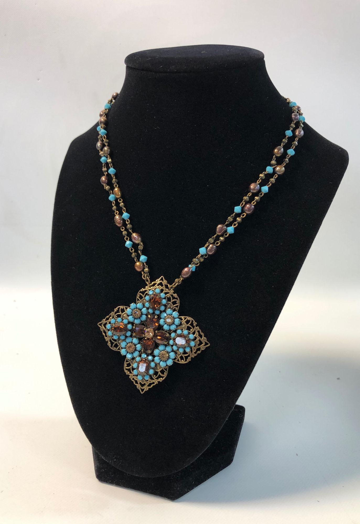 VINTAGE LIZPAIACIOS S.F. NECKLACE (1 of 6)